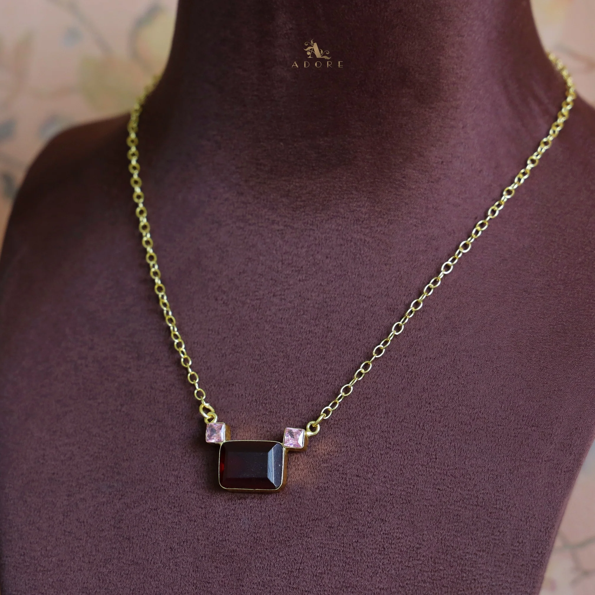 Golden Rectangle And Mini Square Glossy Neckpiece - Image 2