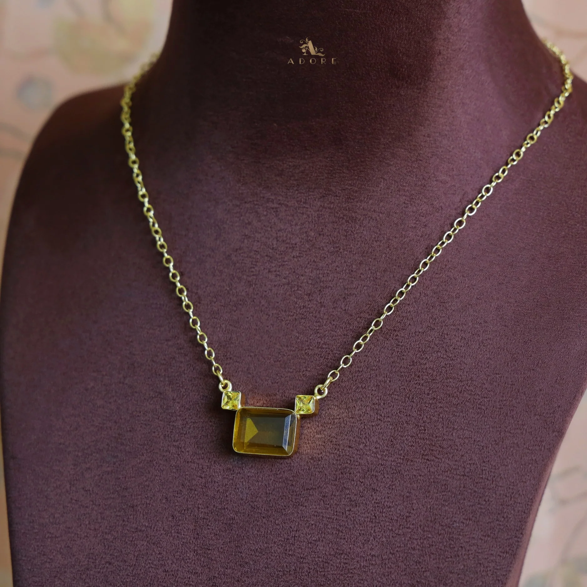 Golden Rectangle And Mini Square Glossy Neckpiece - Image 6