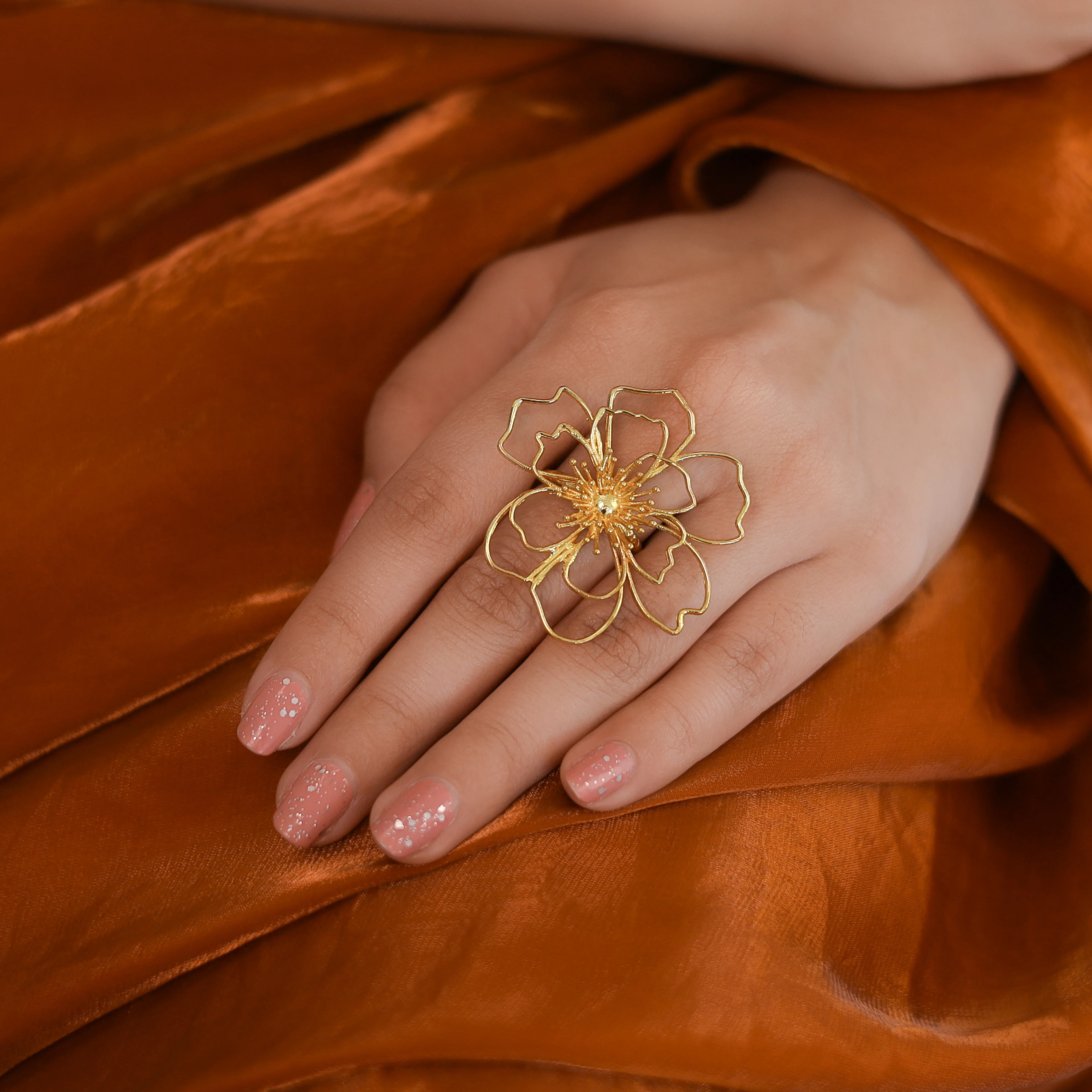 Golden Rosline Ring - Image 2