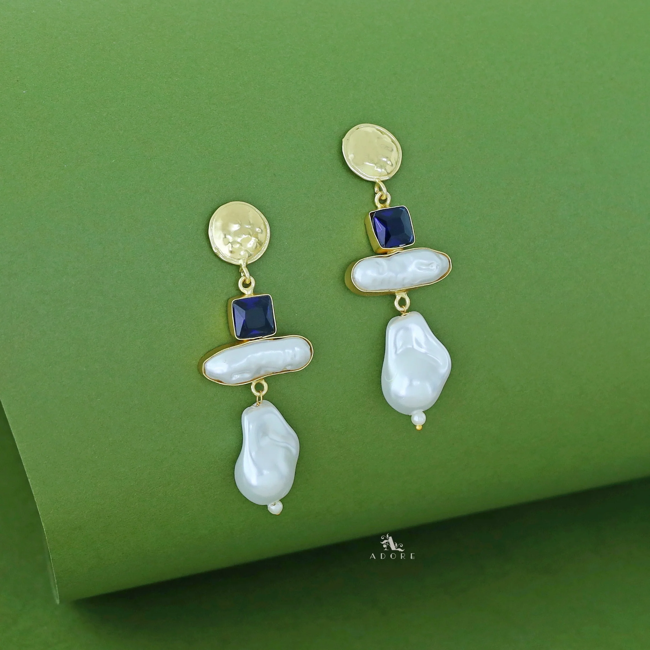 Golden Round Glossy Stone Baroque Earring - Image 5