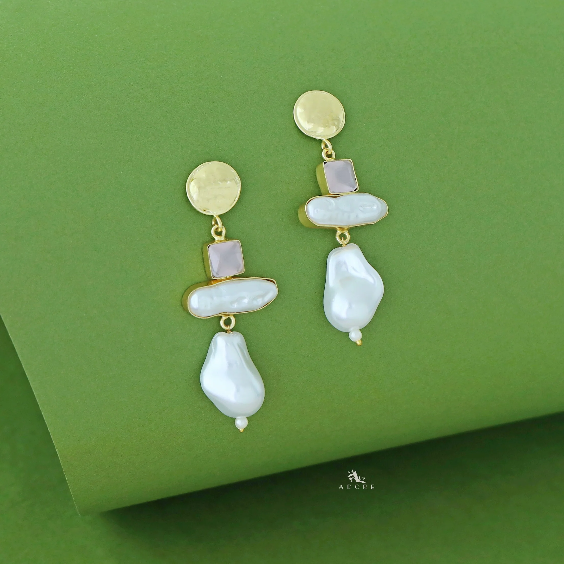 Golden Round Glossy Stone Baroque Earring - Image 7