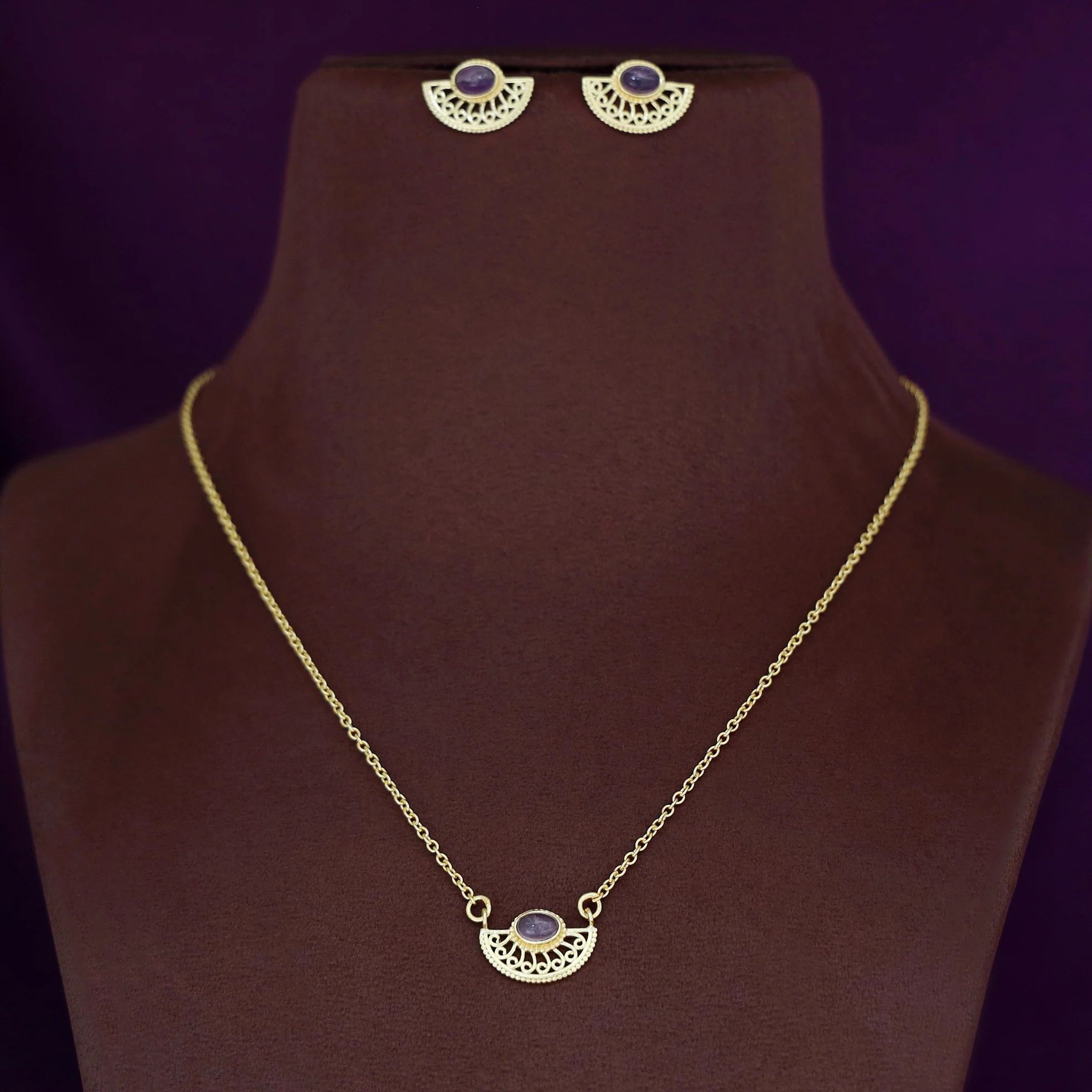 Golden Semi Circle Natural Stone Neckpiece With Earring - Image 2