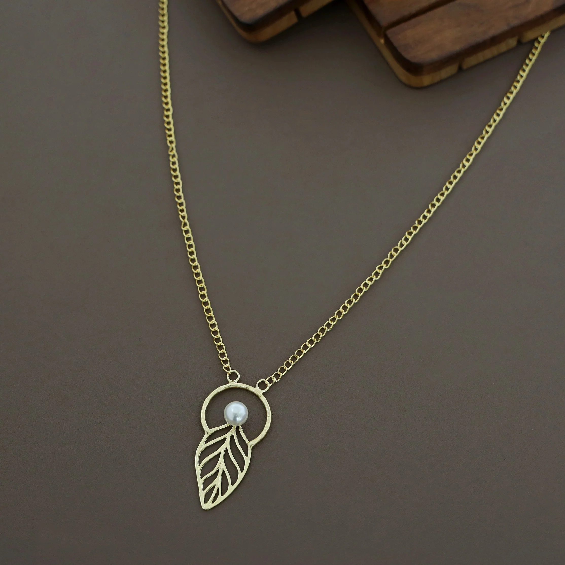 Golden Semi Circle Pearl Leaf Neckpiece - Image 4