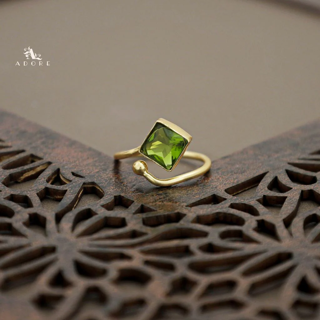 Golden Single Stone Diamond Ring - Image 10