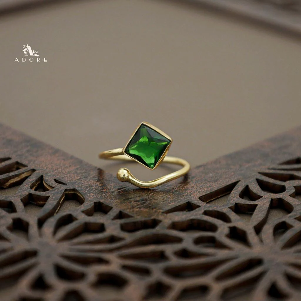 Golden Single Stone Diamond Ring - Image 11