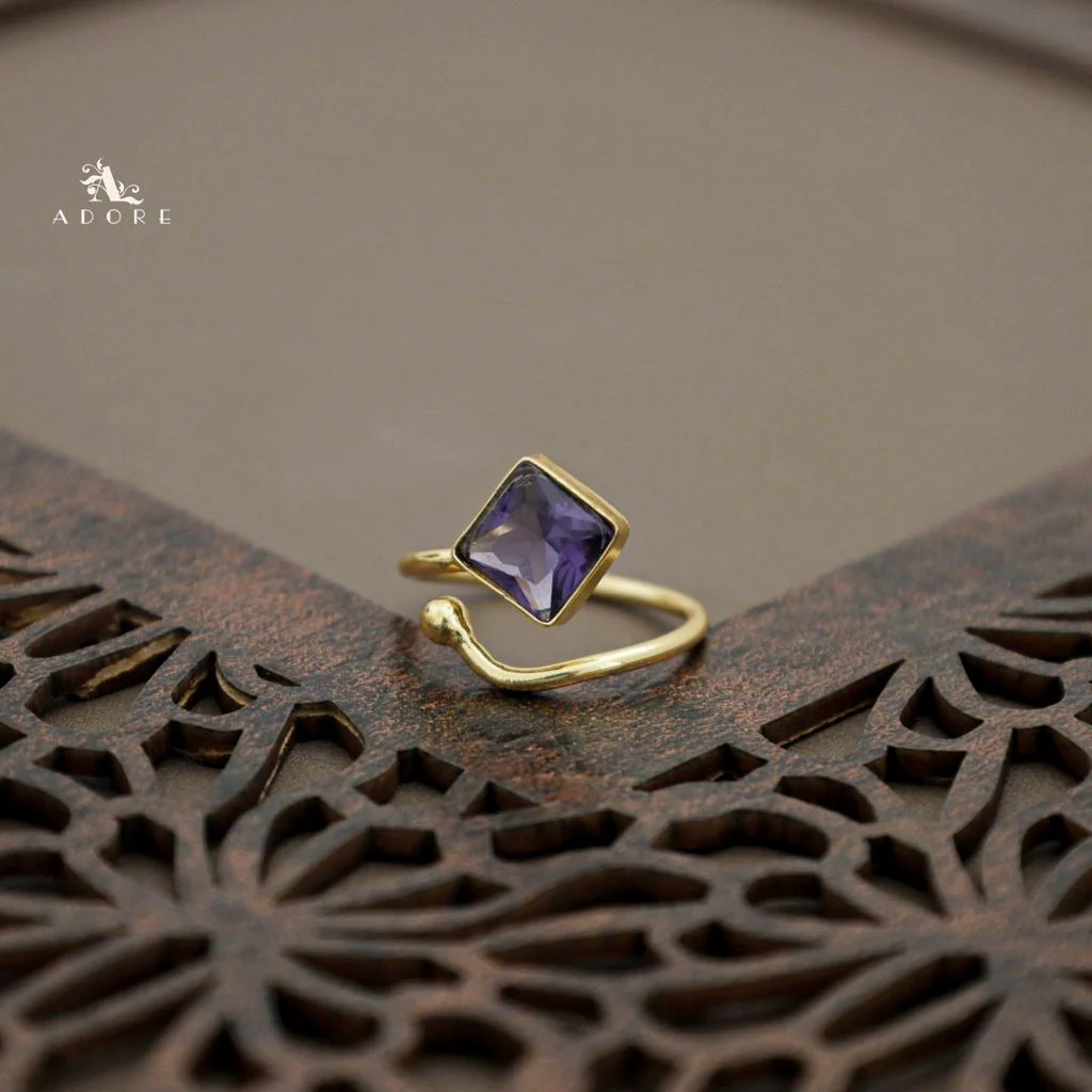 Golden Single Stone Diamond Ring - Image 13