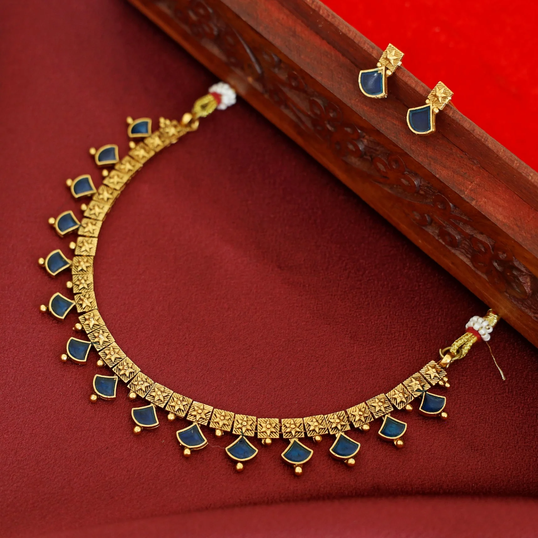Bhuvi Square Star Enamel Short Neckpiece With Stud - Image 4