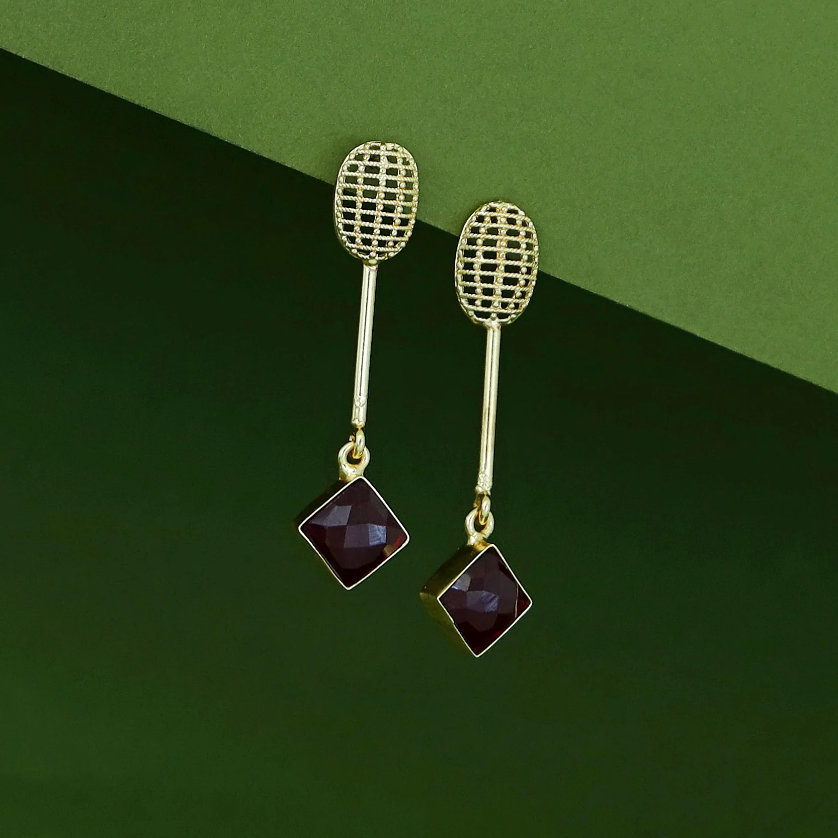 Bonnie Golden Stick Glossy Stone Earring - Image 4