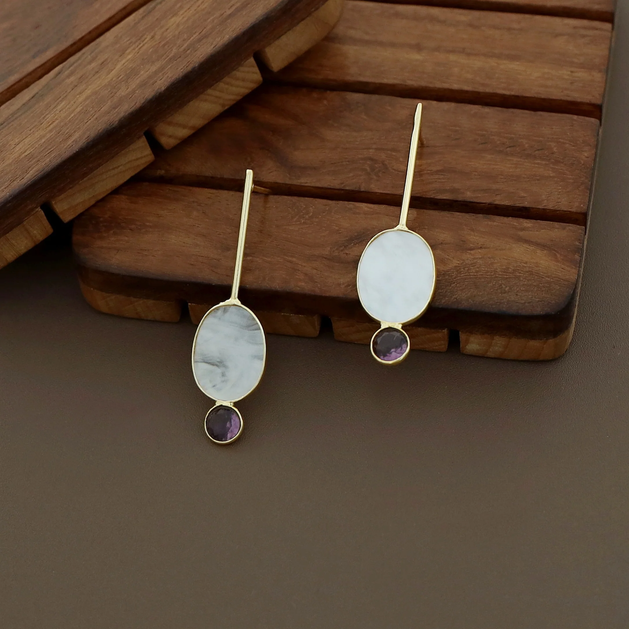 Lirisha Golden Stick MOP And Glossy Earring - Image 4