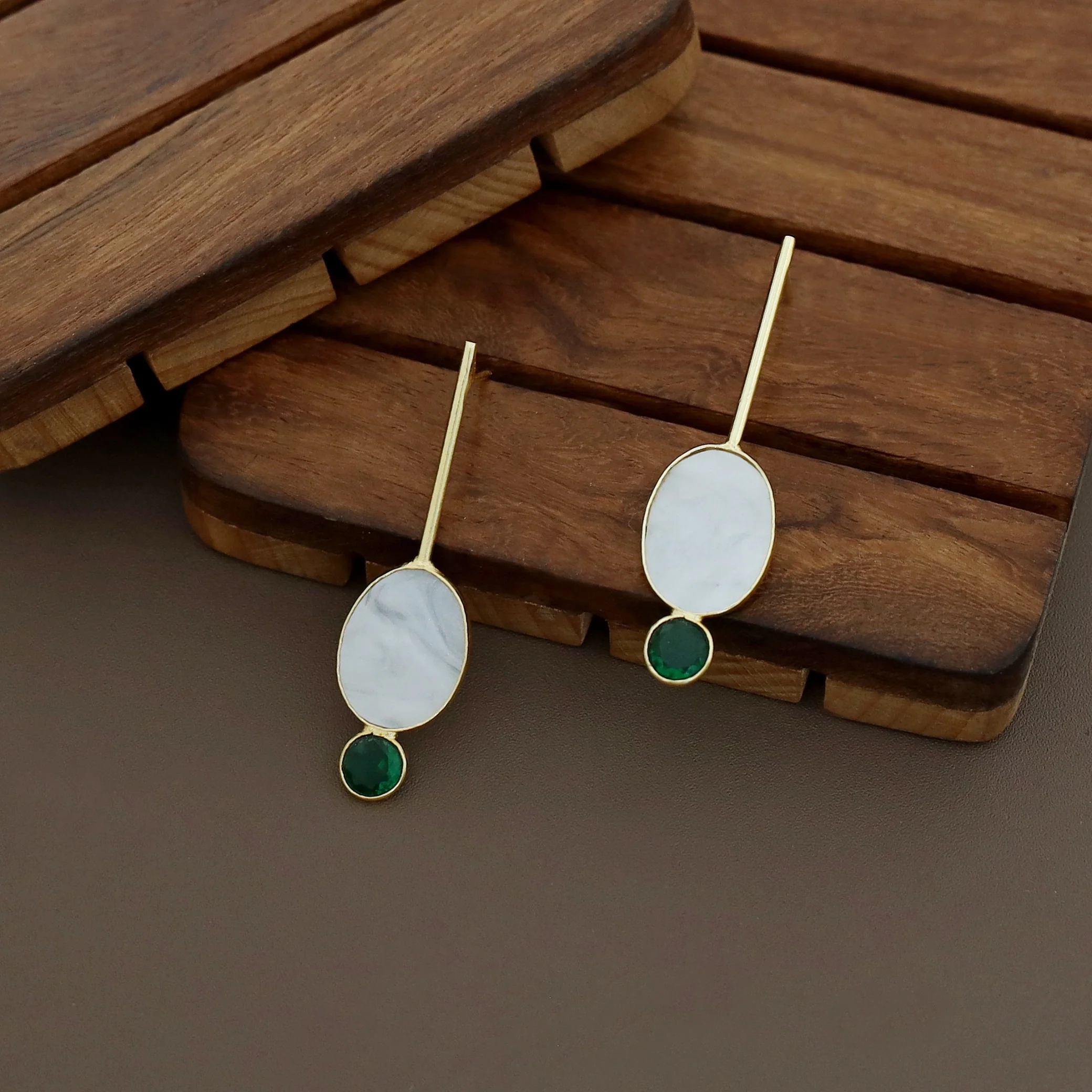 Lirisha Golden Stick MOP And Glossy Earring - Image 5