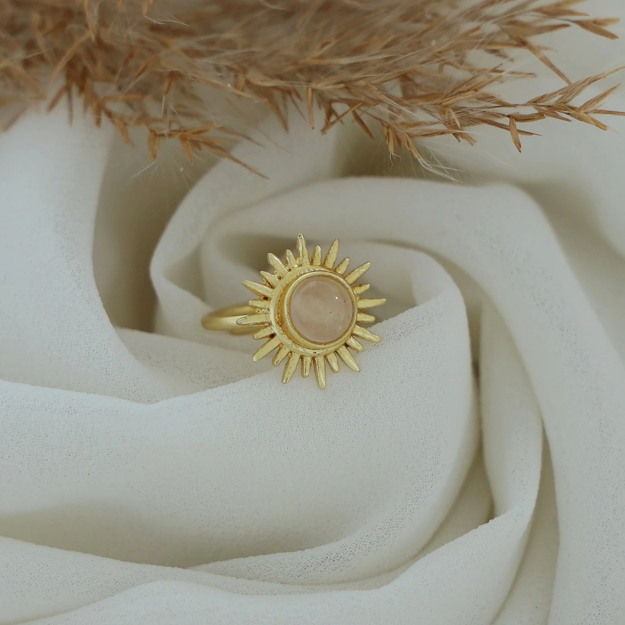 Jyoti Golden Sun Circle Stone Ring - Image 16