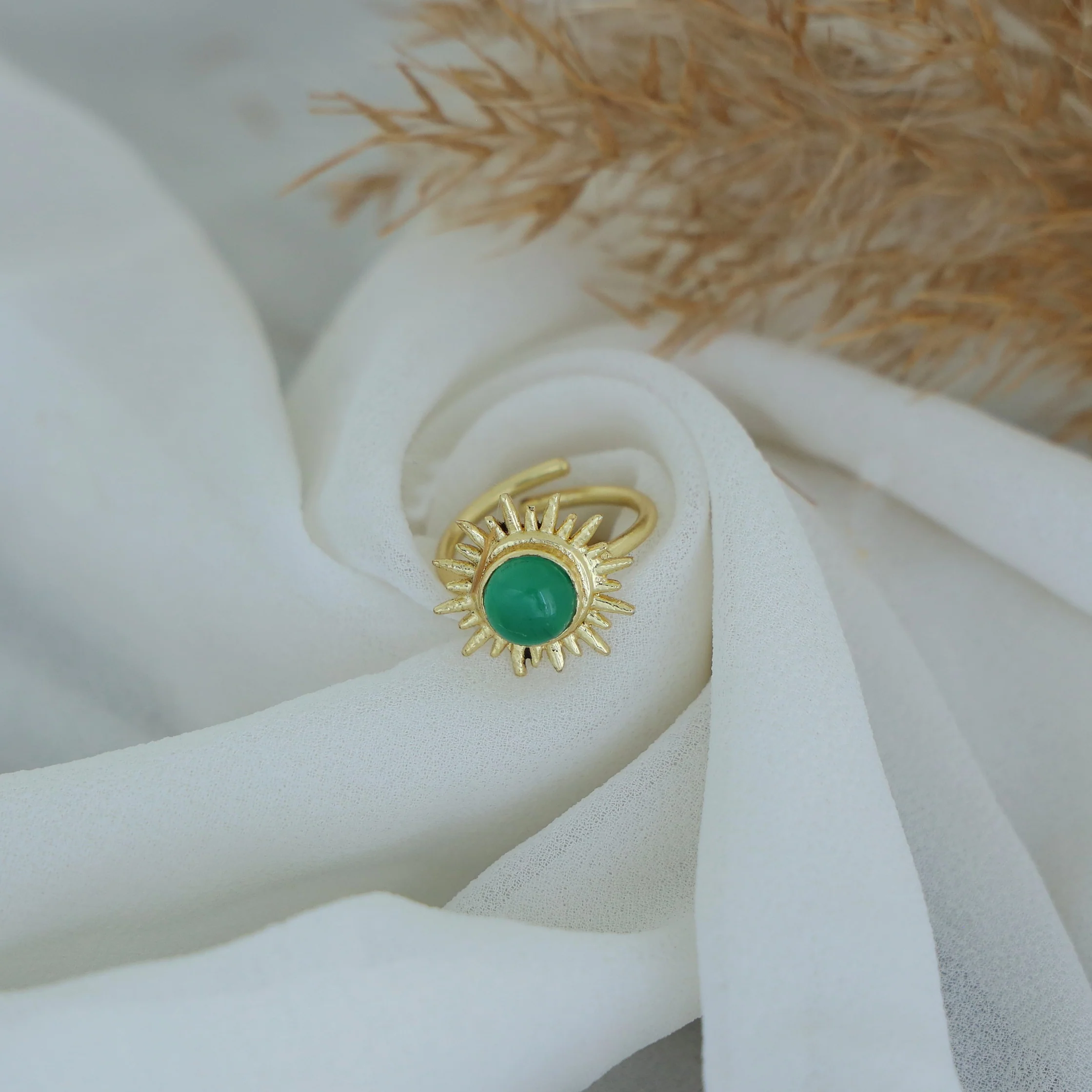Jyoti Golden Sun Circle Stone Ring - Image 5