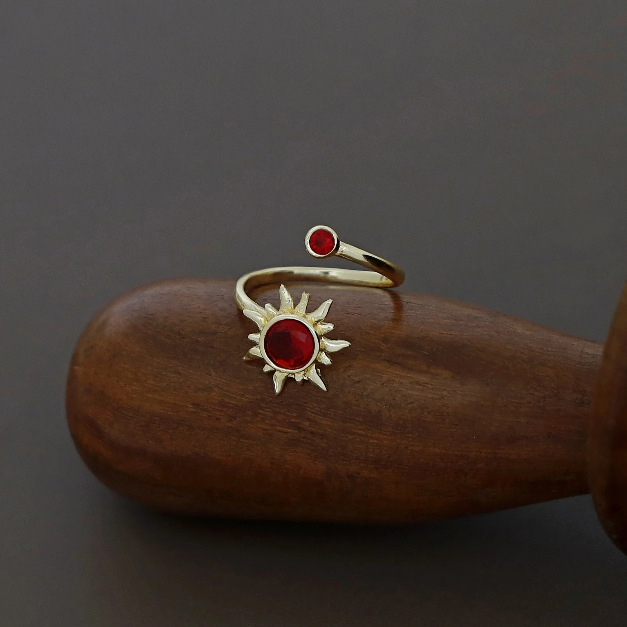 Golden Sun Glossy Ring - Image 3