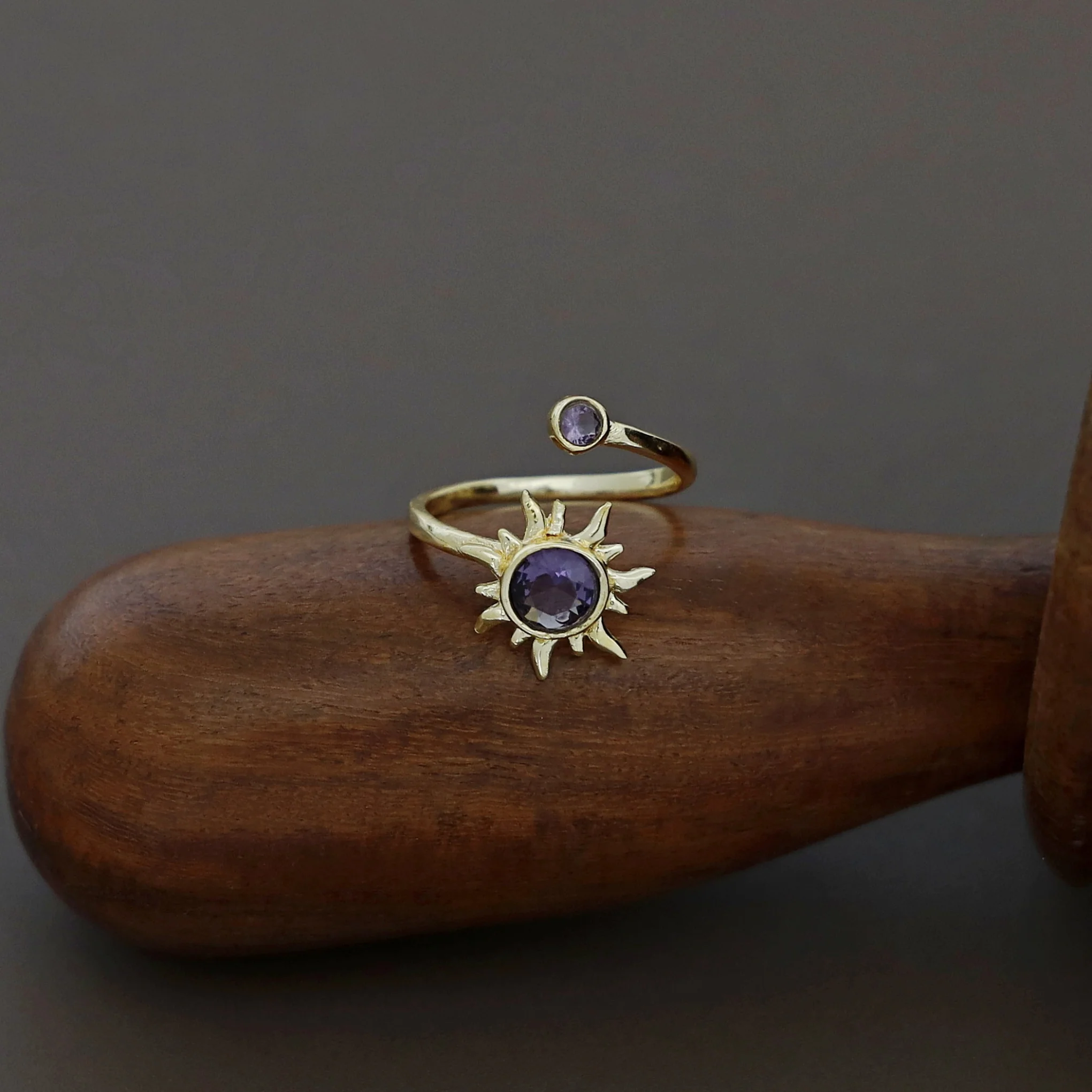 Golden Sun Glossy Ring - Image 4