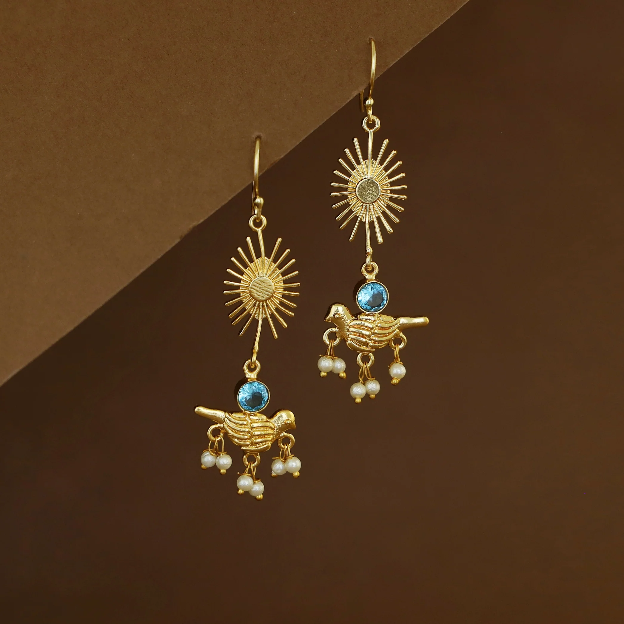 Golden Sunburst Bird Glossy Drop - Image 3