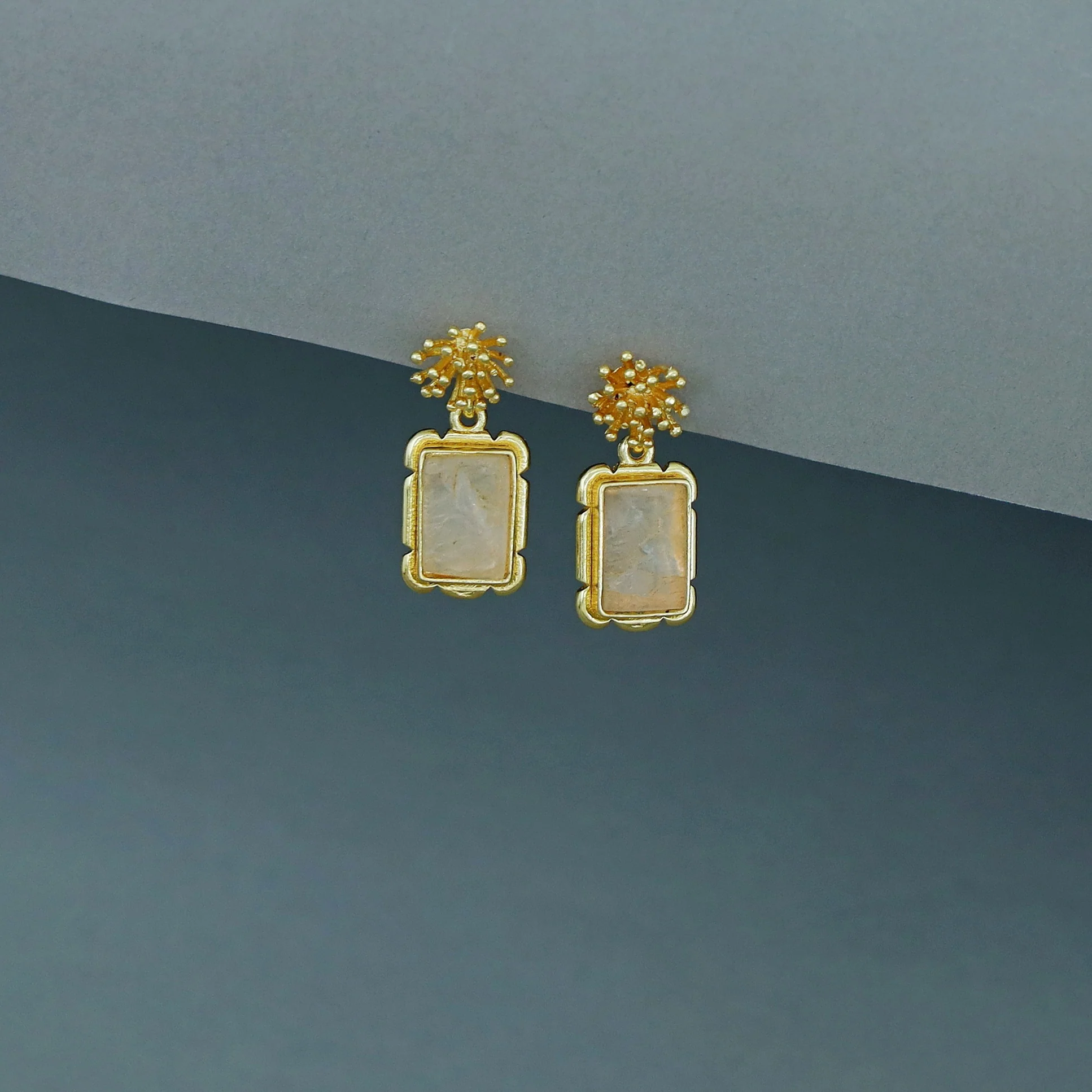 Golden Sunburst Flower Rectangle Raw Stone Earring - Image 4