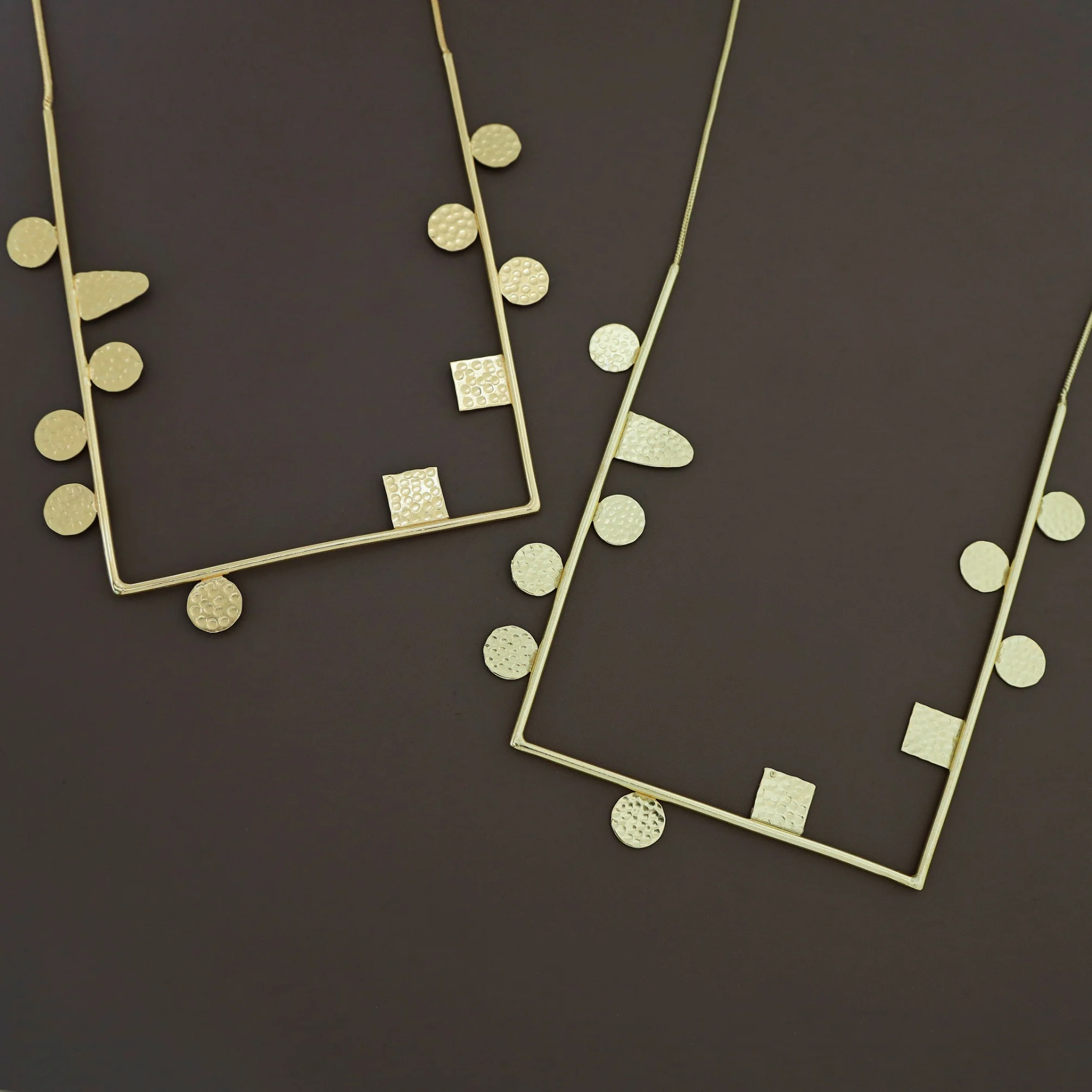 Golden Swing Neckpiece - Image 3