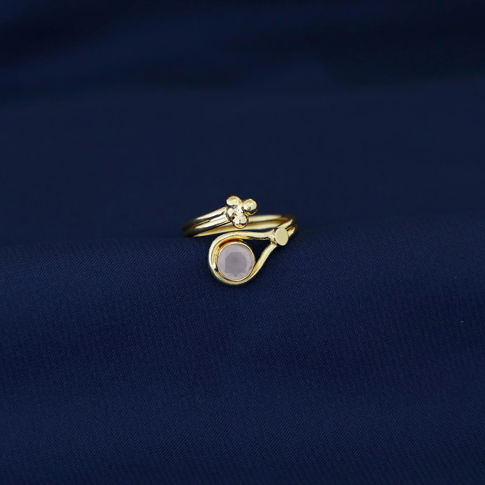 Golden Swirl Glossy Round Ring - Image 12