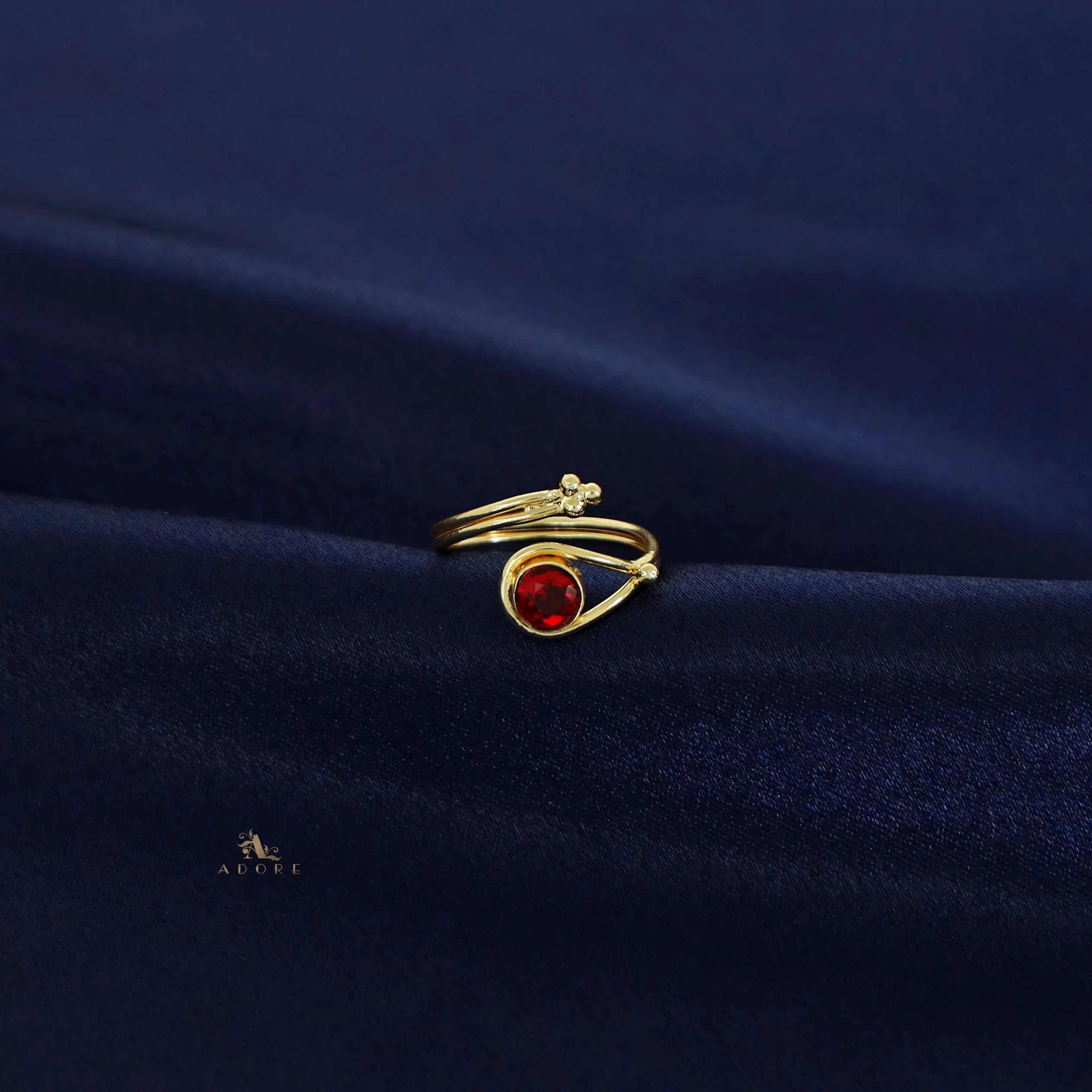 Golden Swirl Glossy Round Ring - Image 2