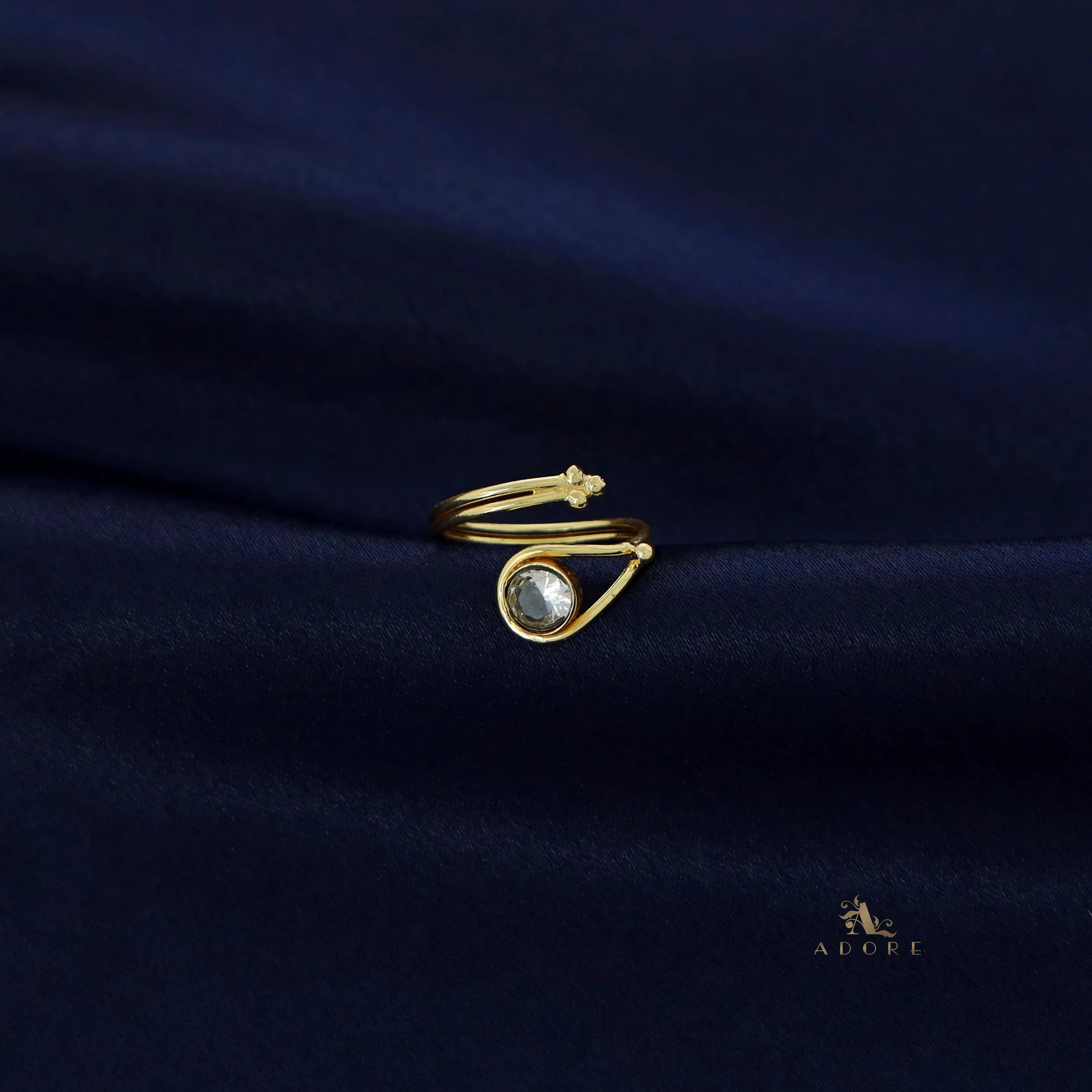 Golden Swirl Glossy Round Ring - Image 3
