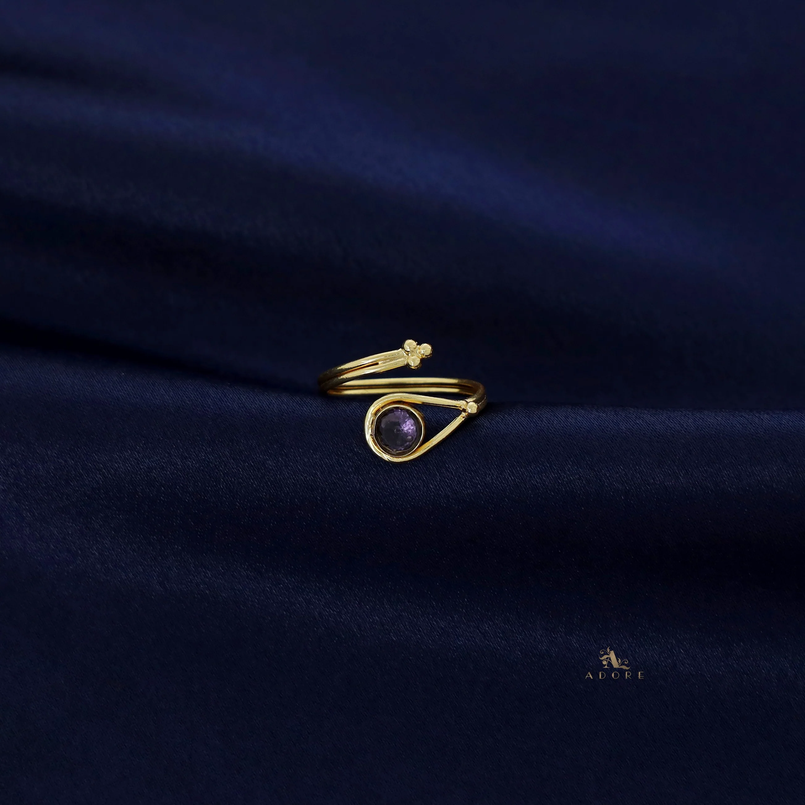 Golden Swirl Glossy Round Ring - Image 9