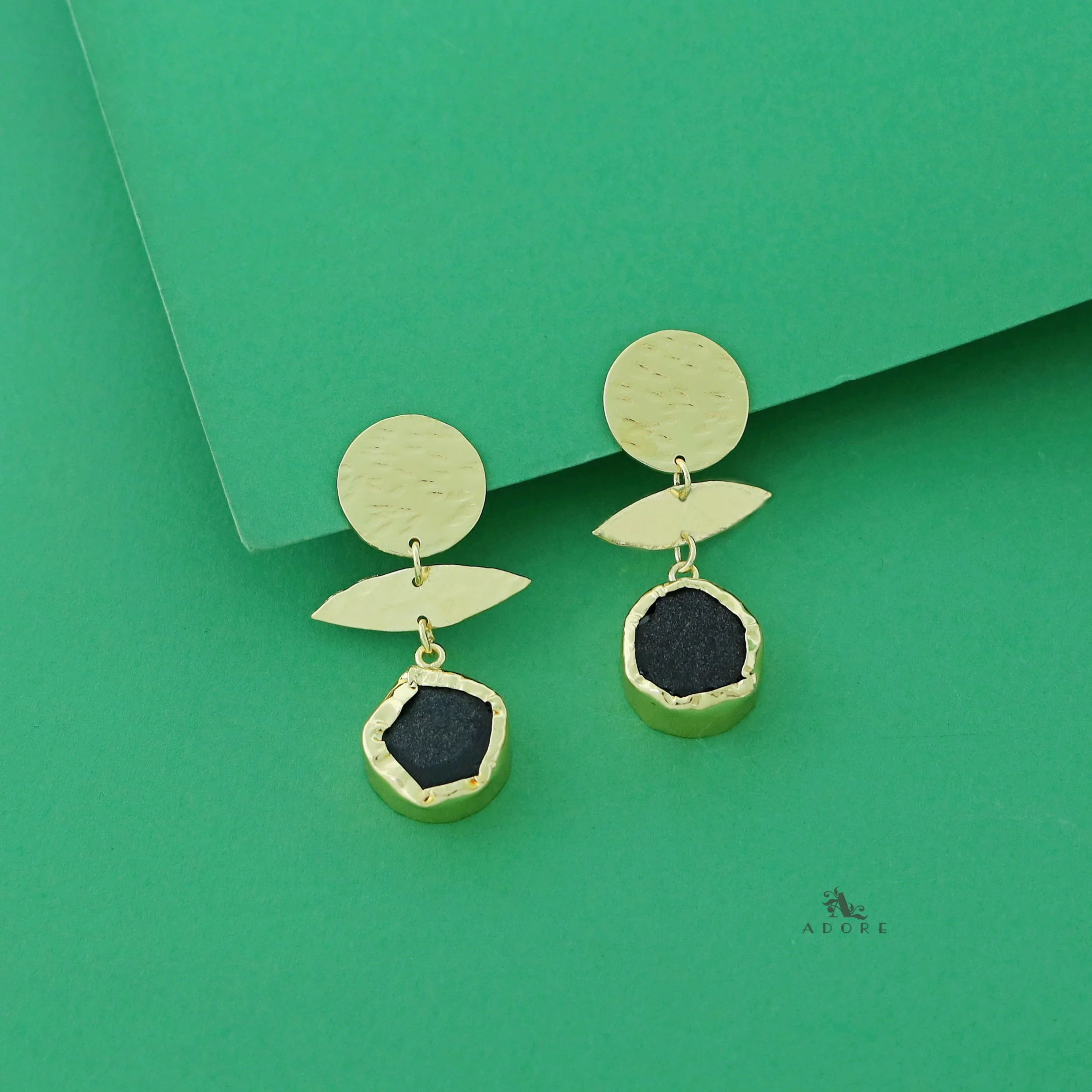 Golden Textured Circle Raw Stone Earring - Image 8