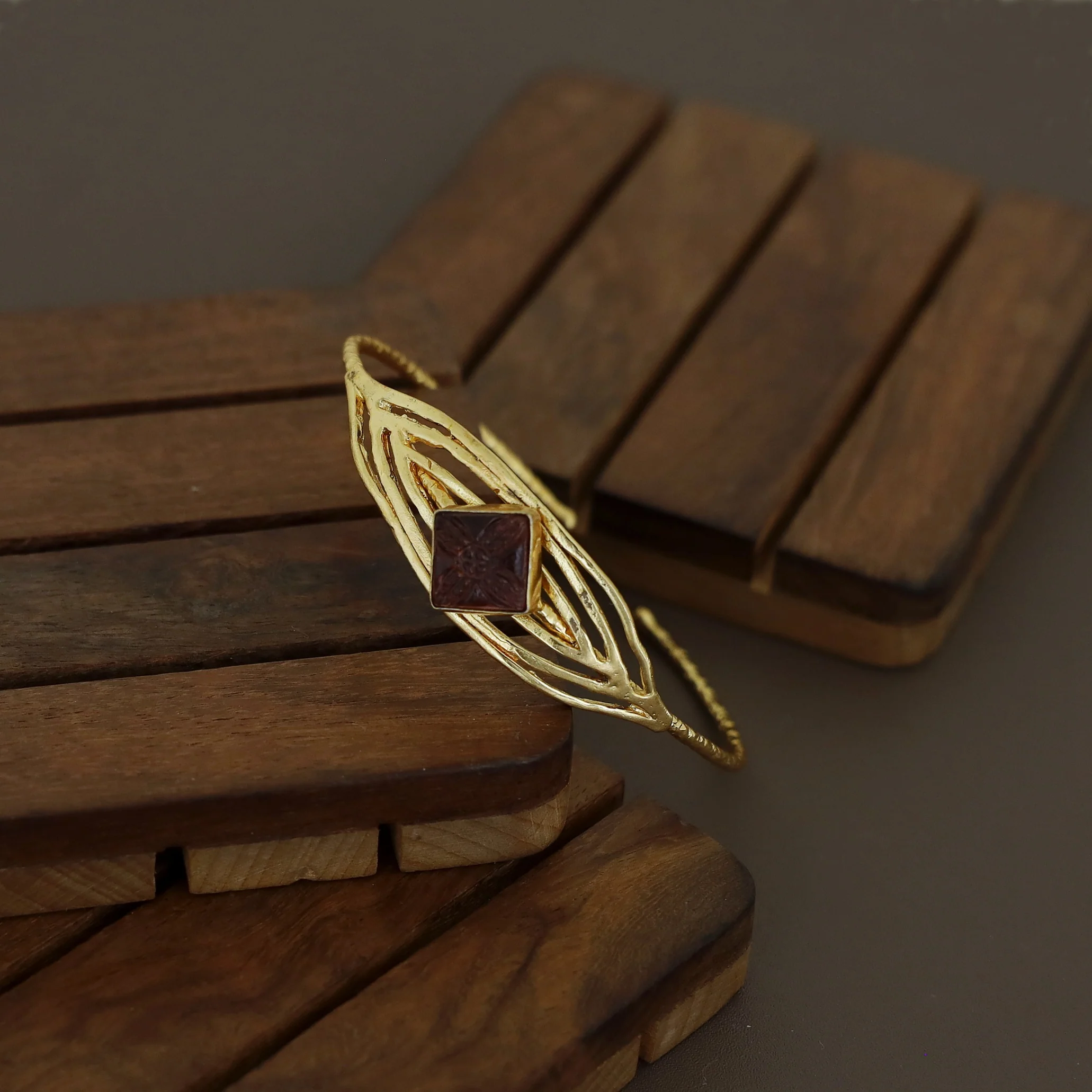 Golden Textured Diamond Glossy Stone Bangle - Image 12