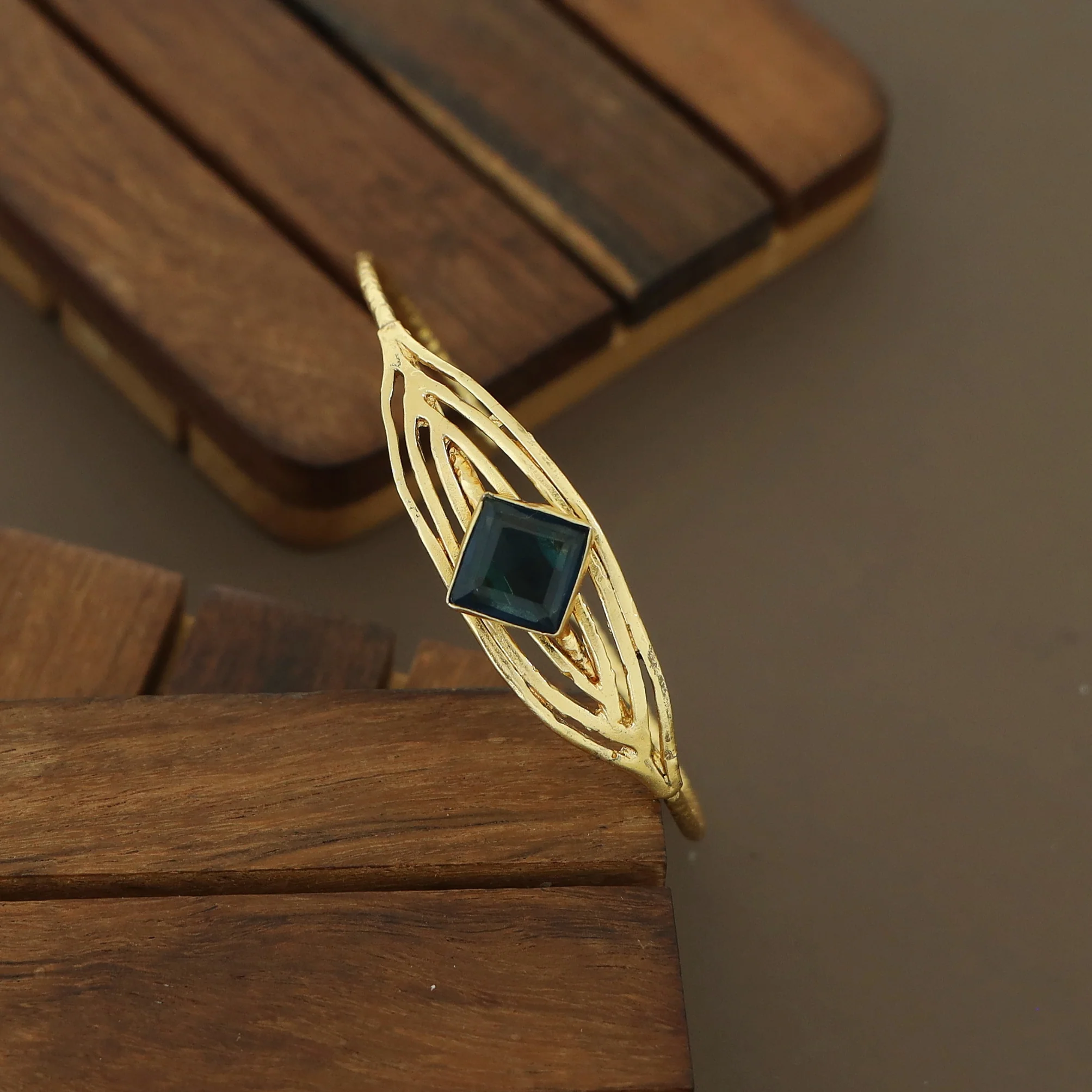 Golden Textured Diamond Glossy Stone Bangle - Image 6