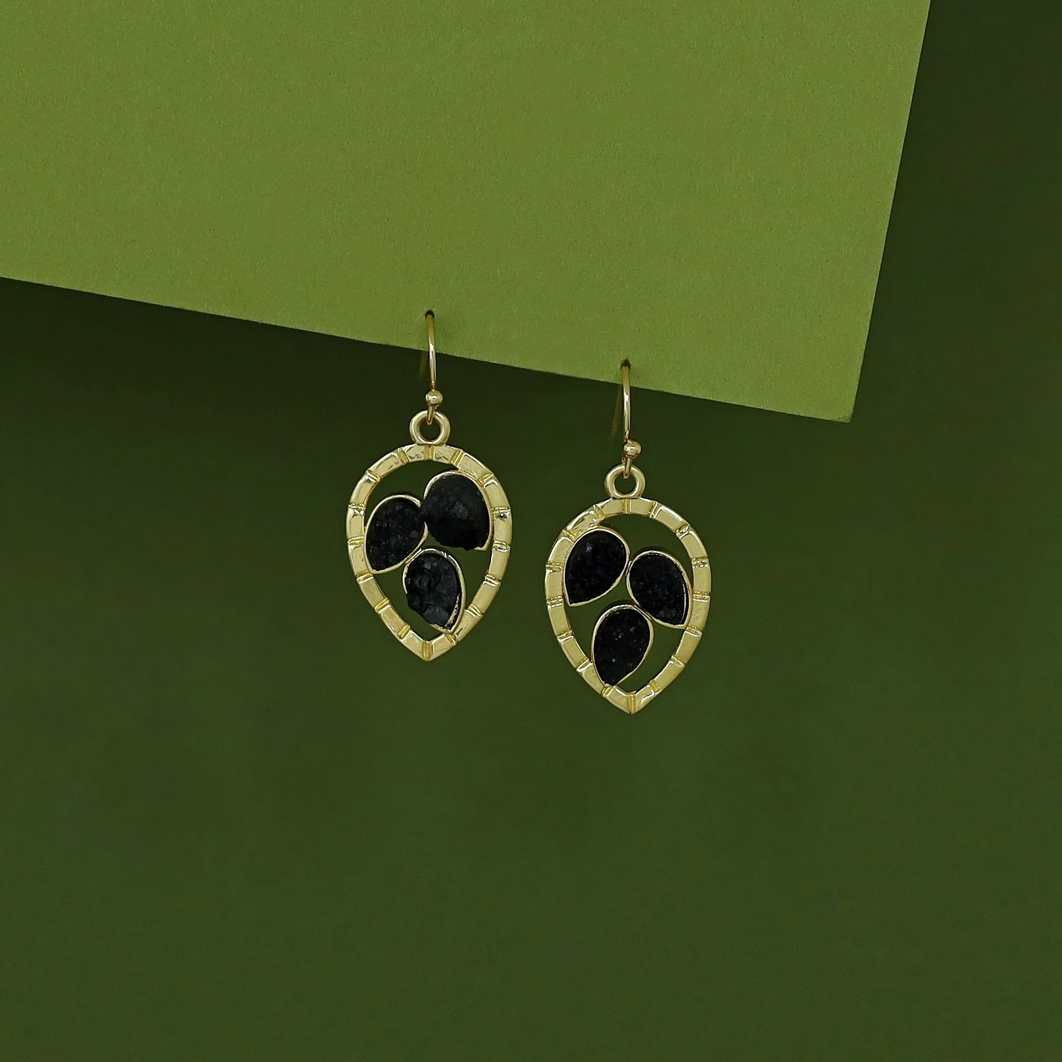 Naadiya Golden Textured Druzy Stone Drop - Image 6