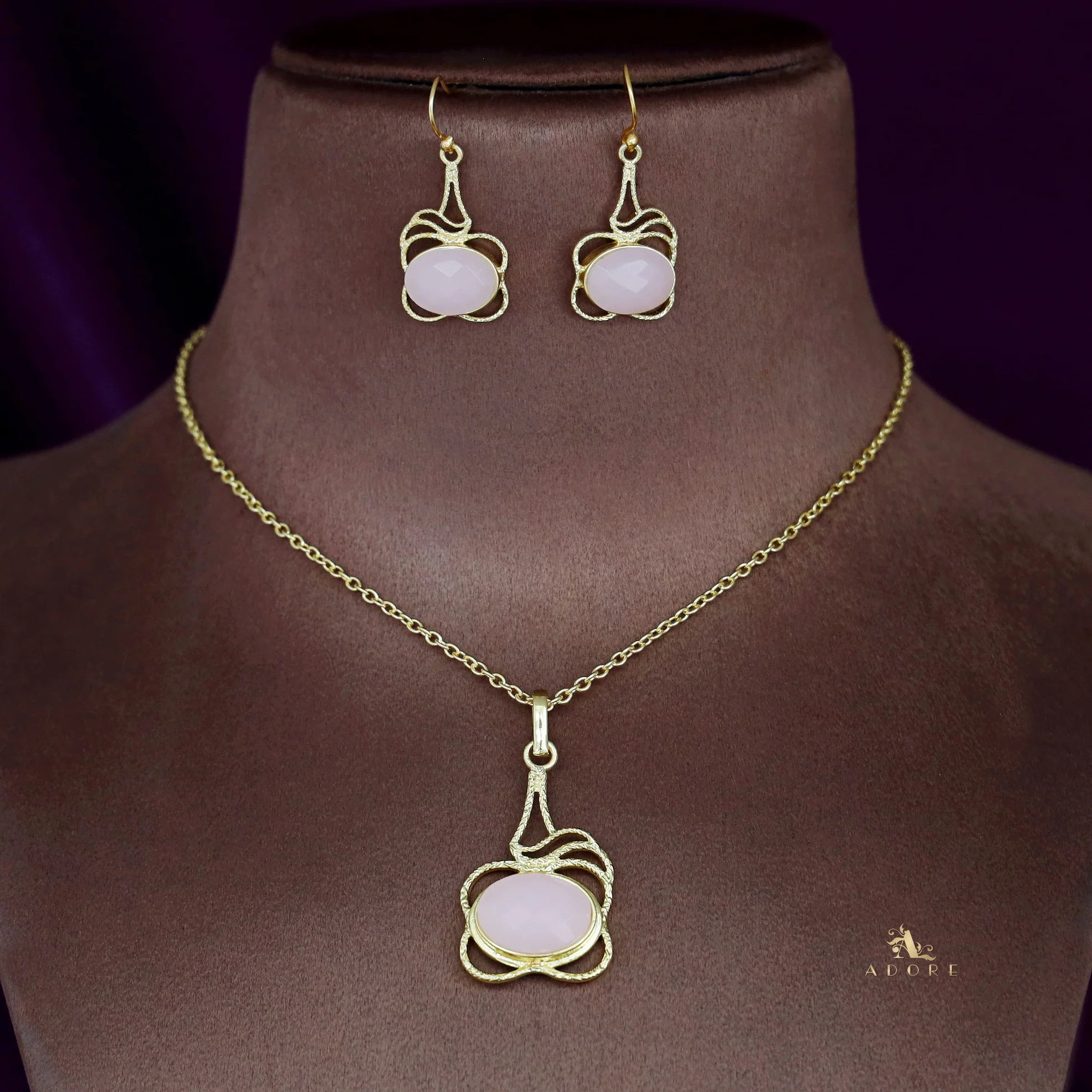 Golden Textured Oval Glossy Neckpiece With Drop - Image 2
