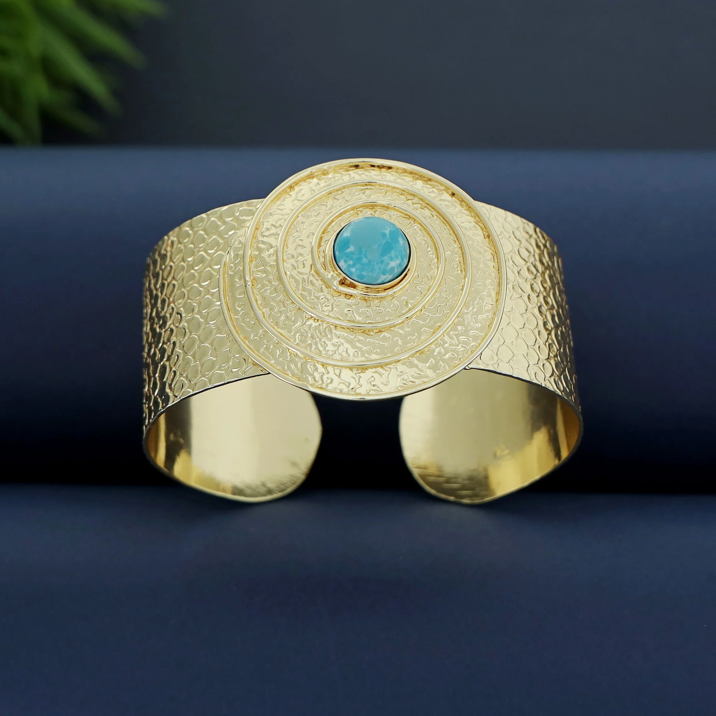 Vaanya Golden Textured Spiral Bangle - Image 4