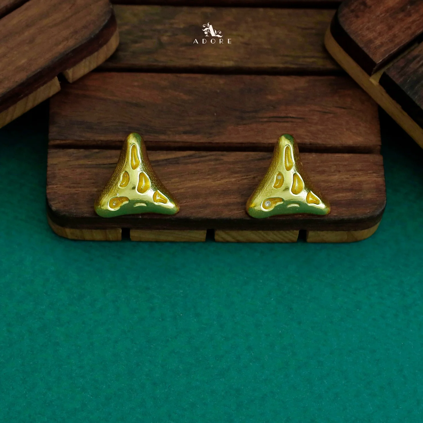 Golden Textured Triangle Combo - Image 3
