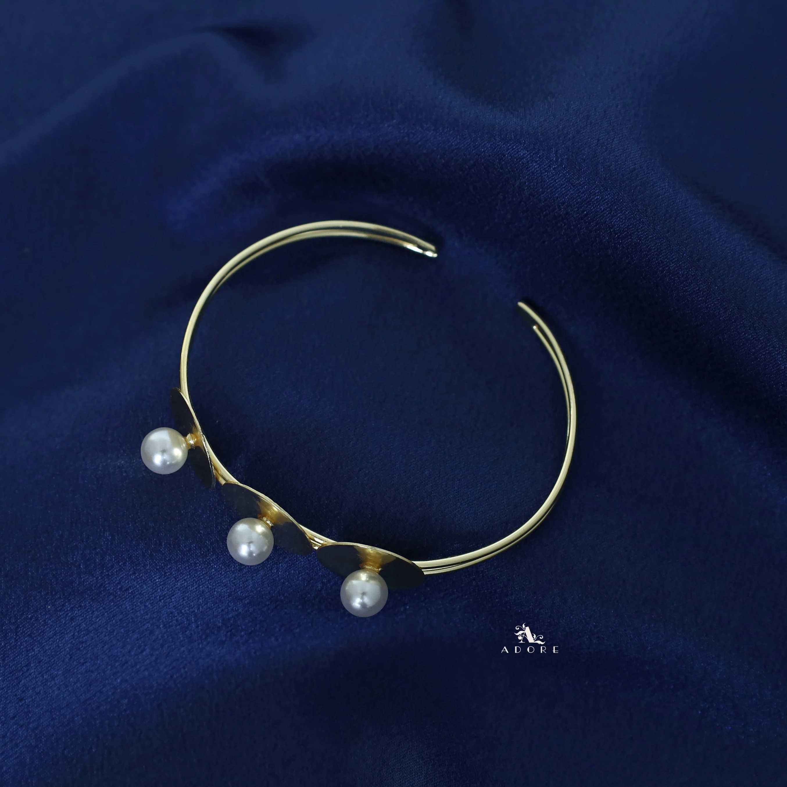 Golden Tri Pearl + Circle Bangle - Image 4