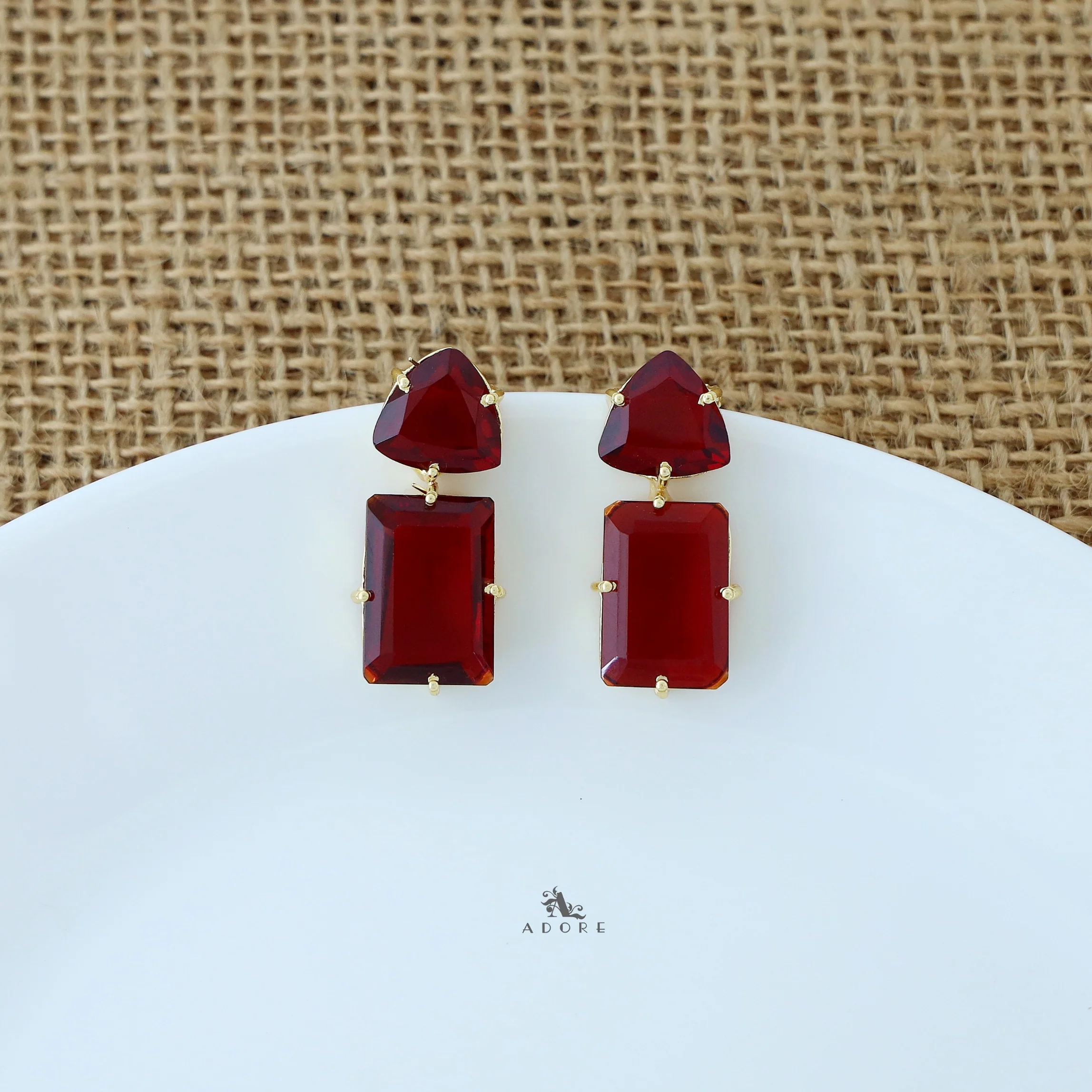 Golden Triangle And Rectangle Glossy Claw Earring - Image 11