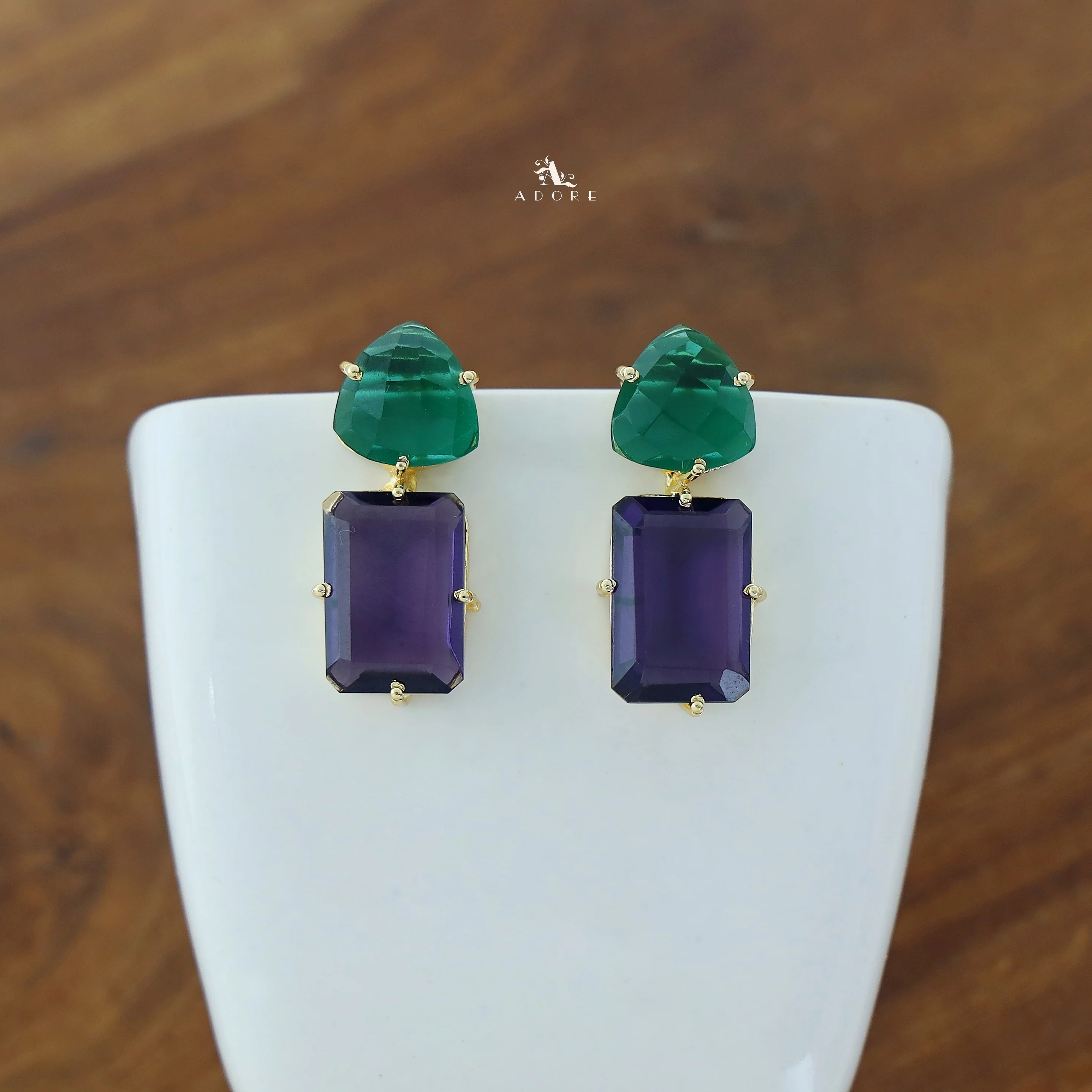 Golden Triangle And Rectangle Glossy Claw Earring - Image 14