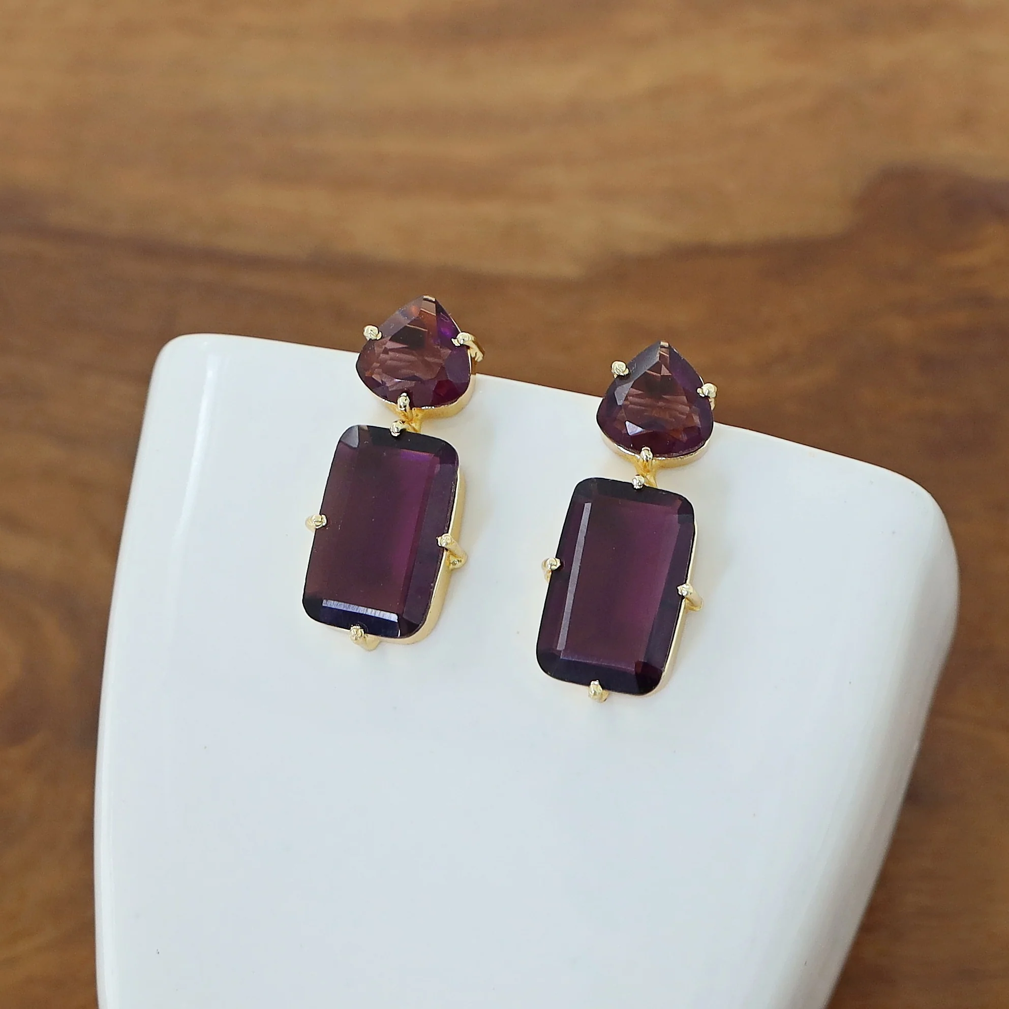 Golden Triangle And Rectangle Glossy Claw Earring - Image 4