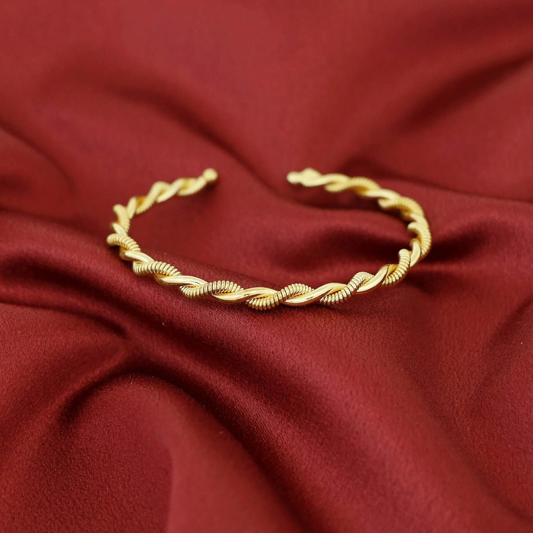 Tara Golden Twisted Bangle - Image 2