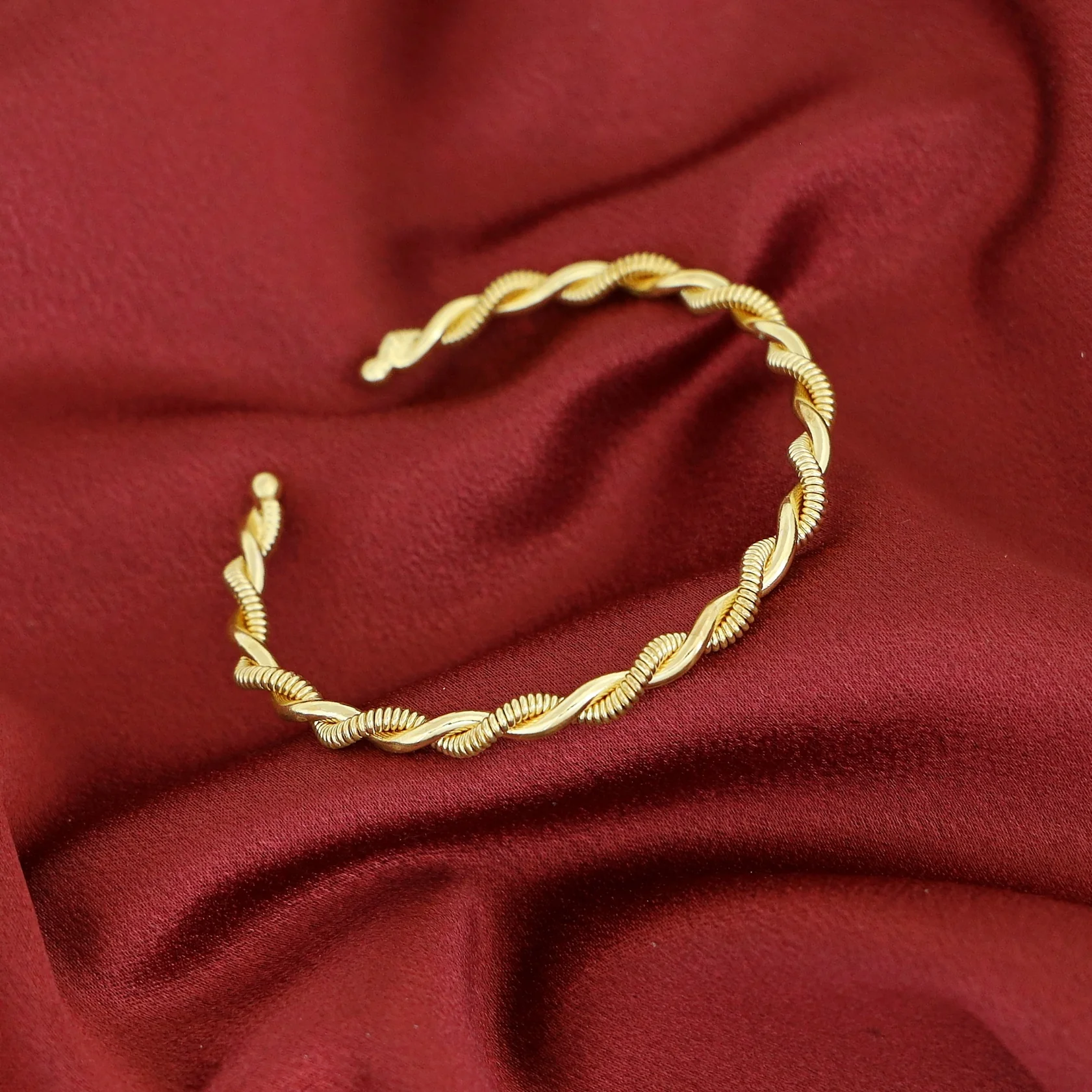 Tara Golden Twisted Bangle - Image 3