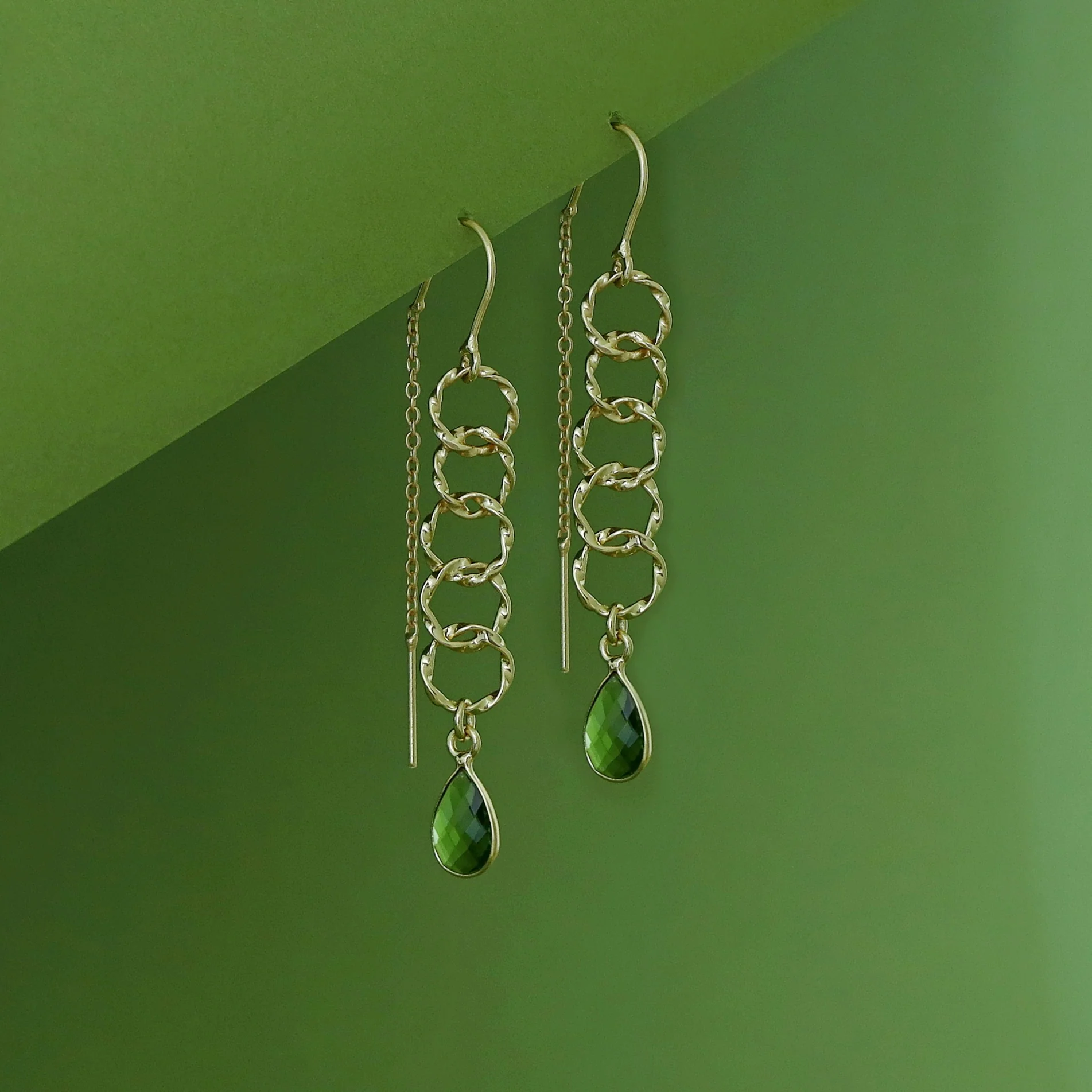 Golden Circle Glossy Drop Needle And Thread Earring - Image 9
