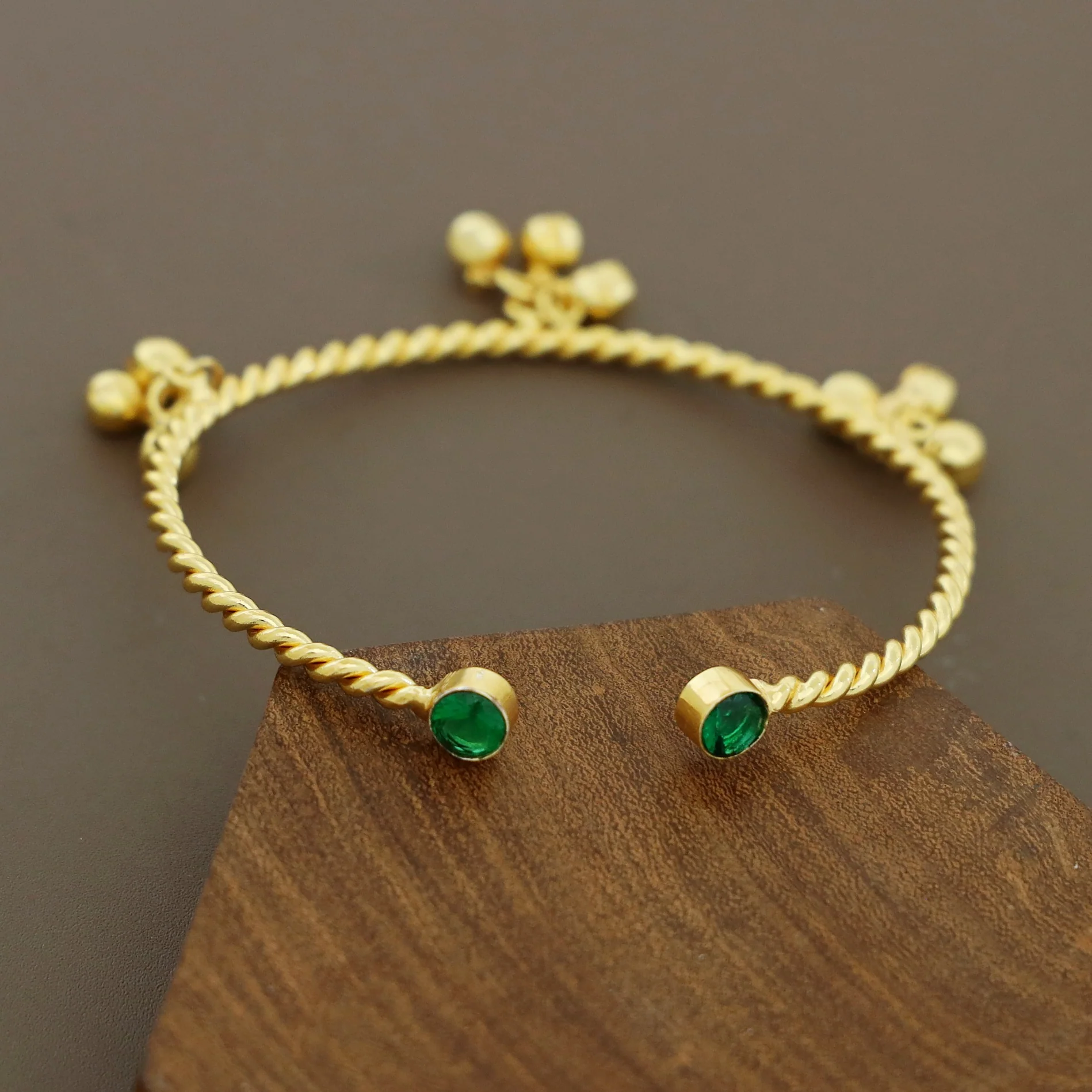 Golden Twisted Ghungroo Dual Glossy Stone Bangle - Image 5