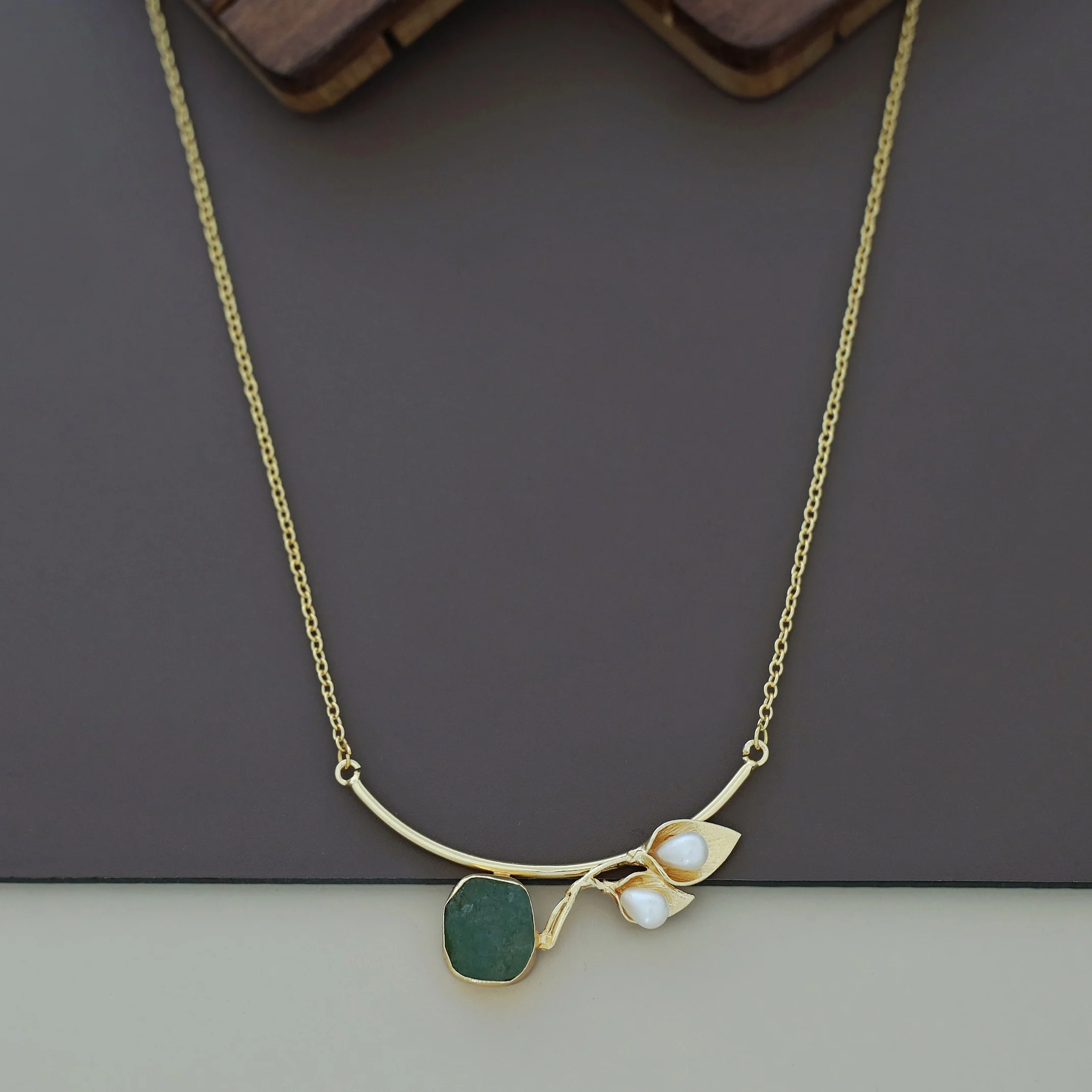 Golden Two Fold Leafy Pearl Raw Stone Neckpiece - Image 10