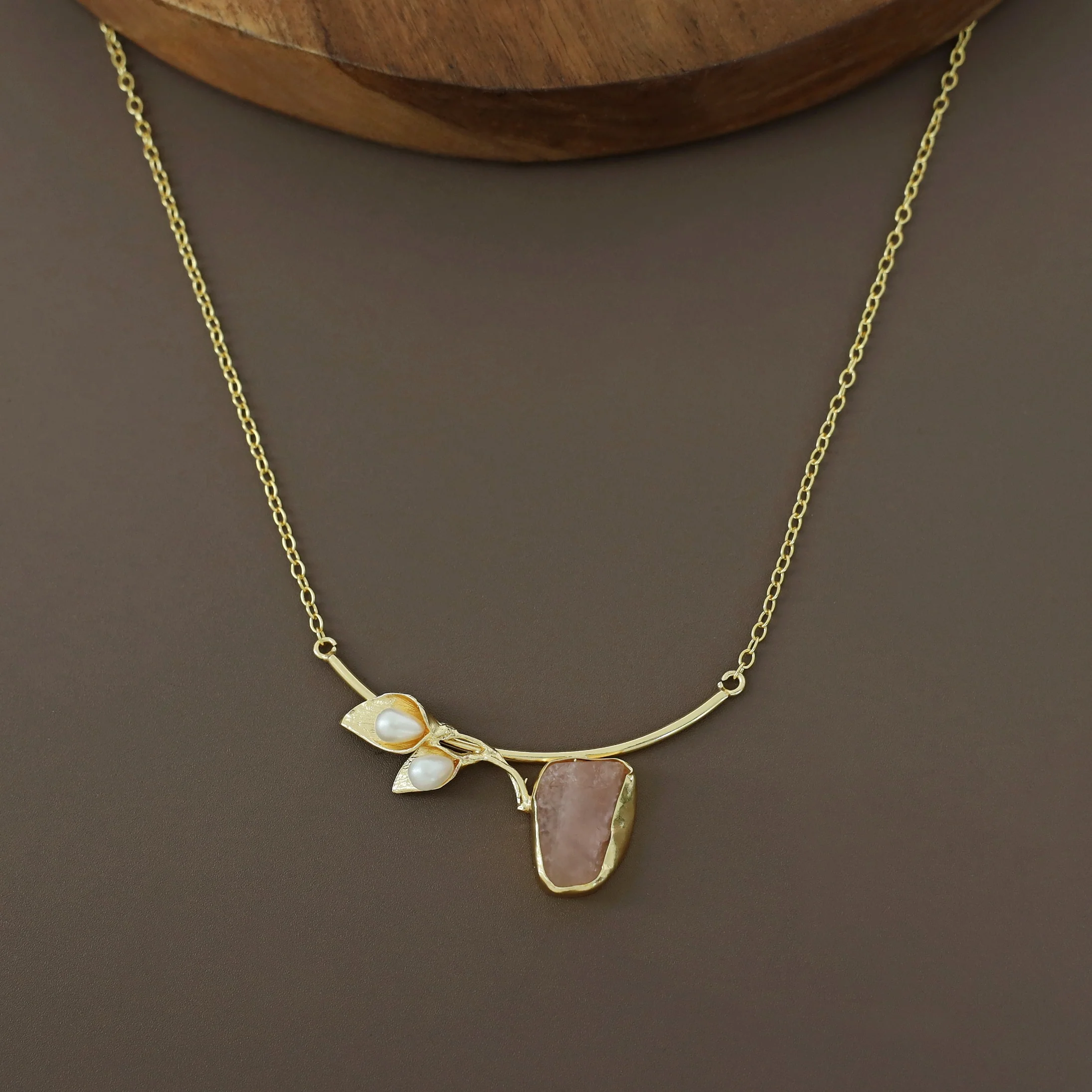 Golden Two Fold Leafy Pearl Raw Stone Neckpiece - Image 8