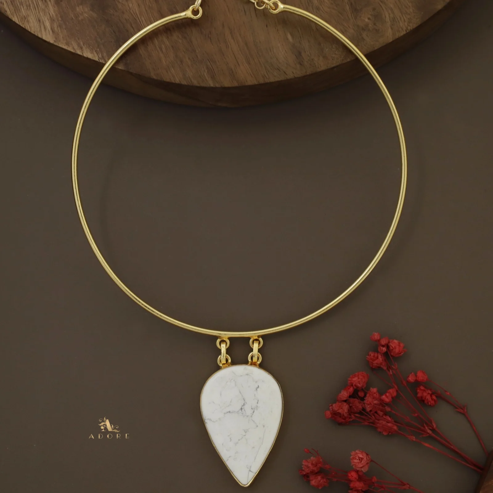 Golden Vriha Neck Cuff - Image 13