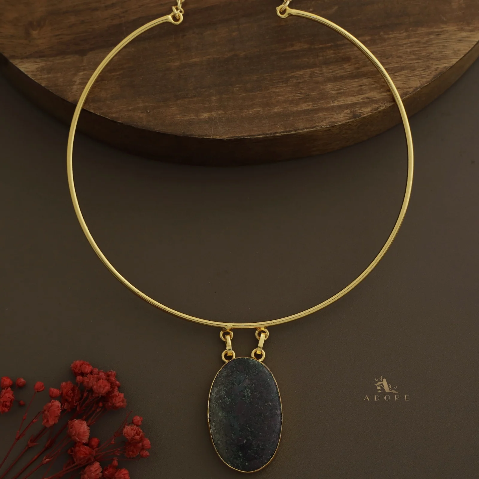 Golden Vriha Neck Cuff - Image 18