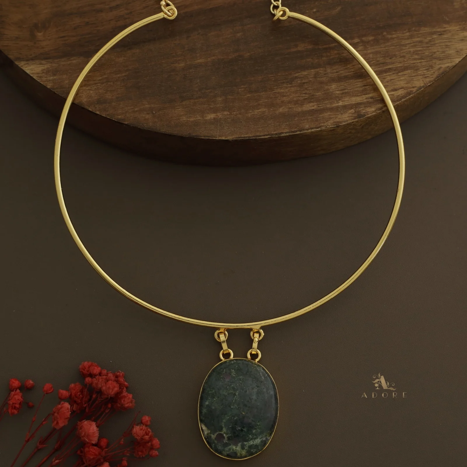 Golden Vriha Neck Cuff - Image 20