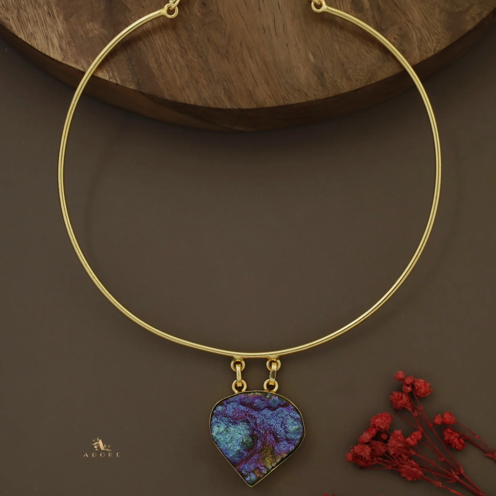 Golden Vriha Neck Cuff - Image 25