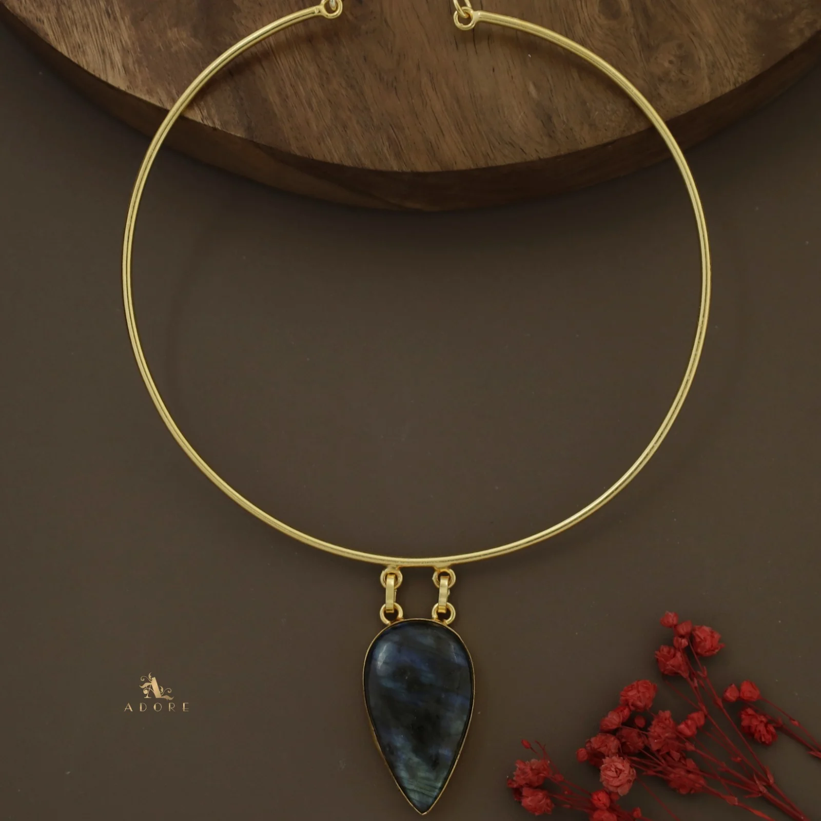 Golden Vriha Neck Cuff - Image 28