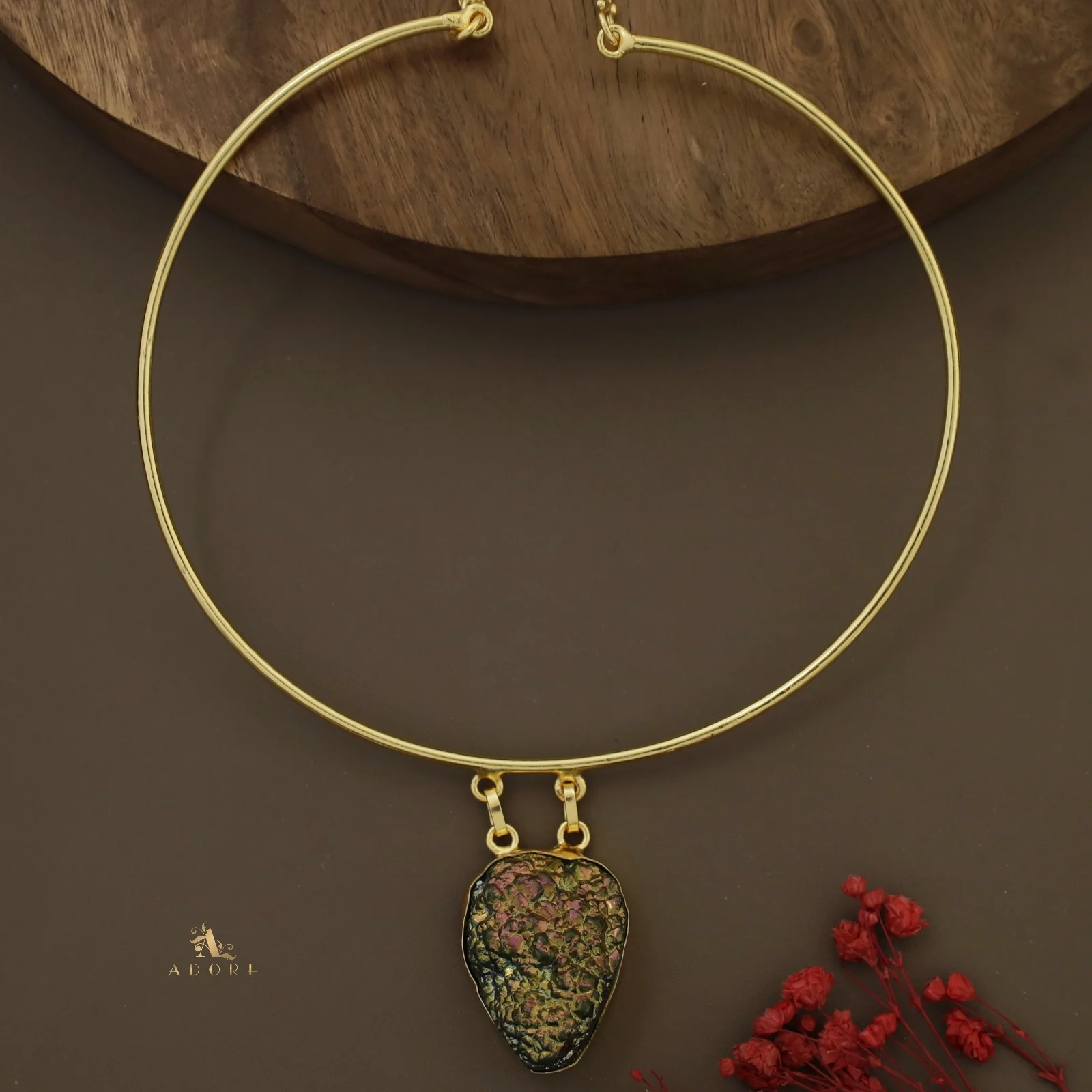 Golden Vriha Neck Cuff - Image 29