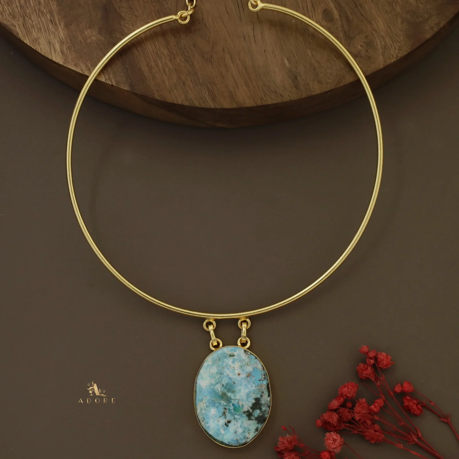 Golden Vriha Neck Cuff - Image 33