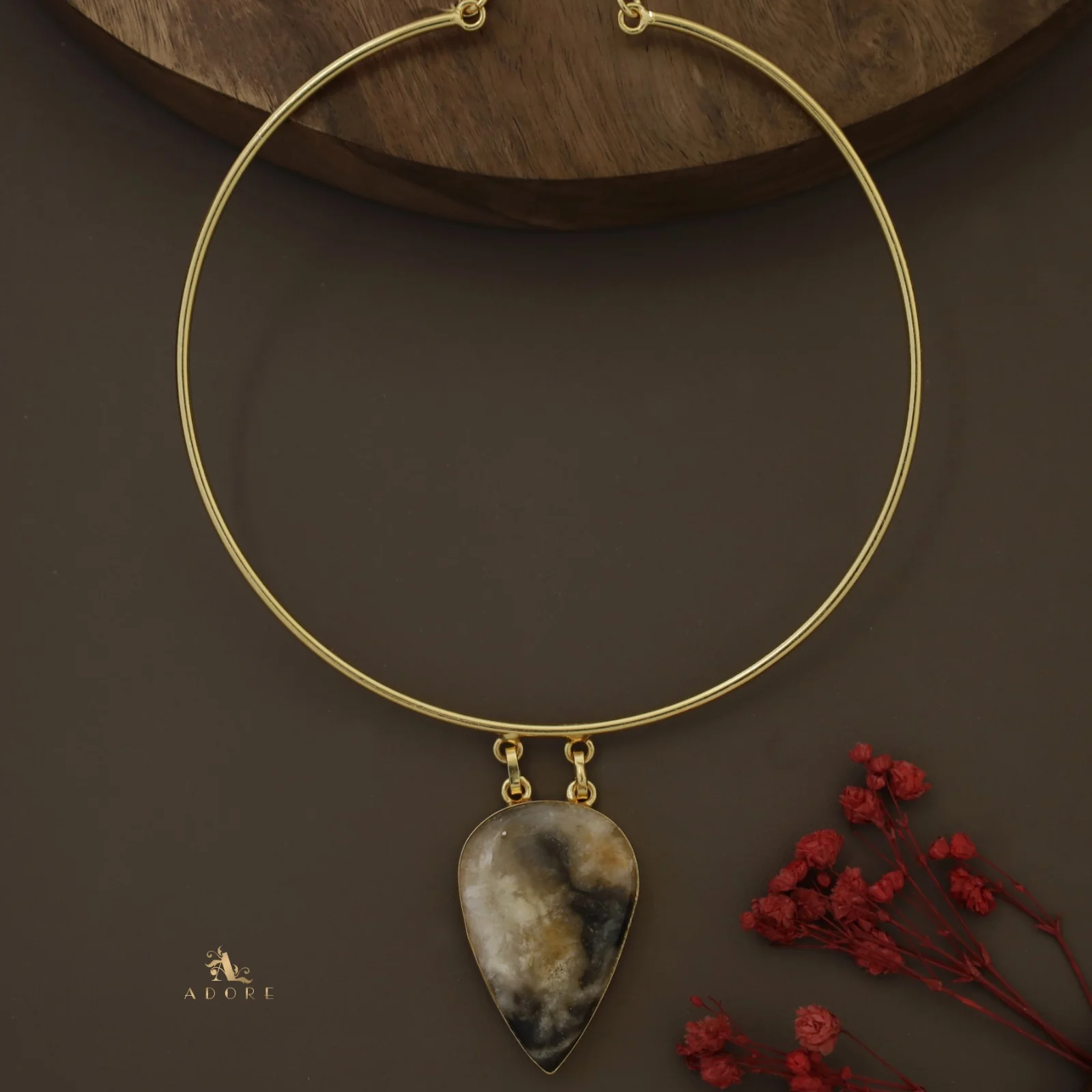 Golden Vriha Neck Cuff - Image 34